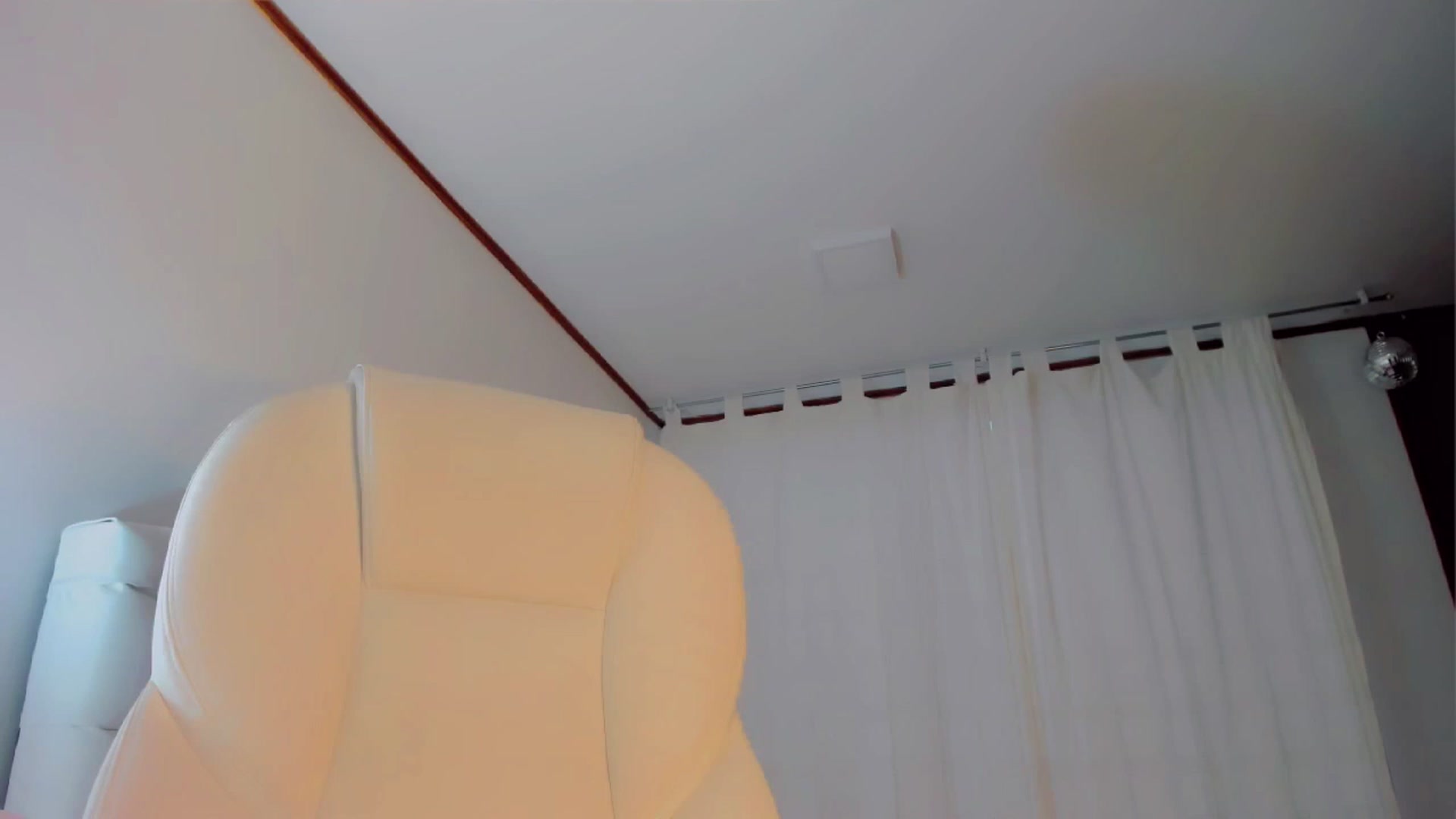 Gallery image thumbnail from Ninawv's myfreecams stream on, 04/20/2023, 22:52 image 1 of 20