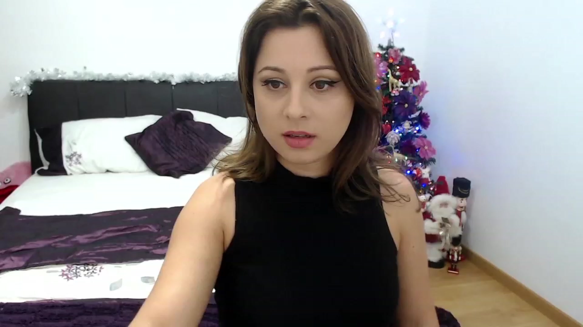 Gallery image thumbnail from NinjaGirl_'s myfreecams stream on, 12/07/2022, 01:37 image 13 of 20
