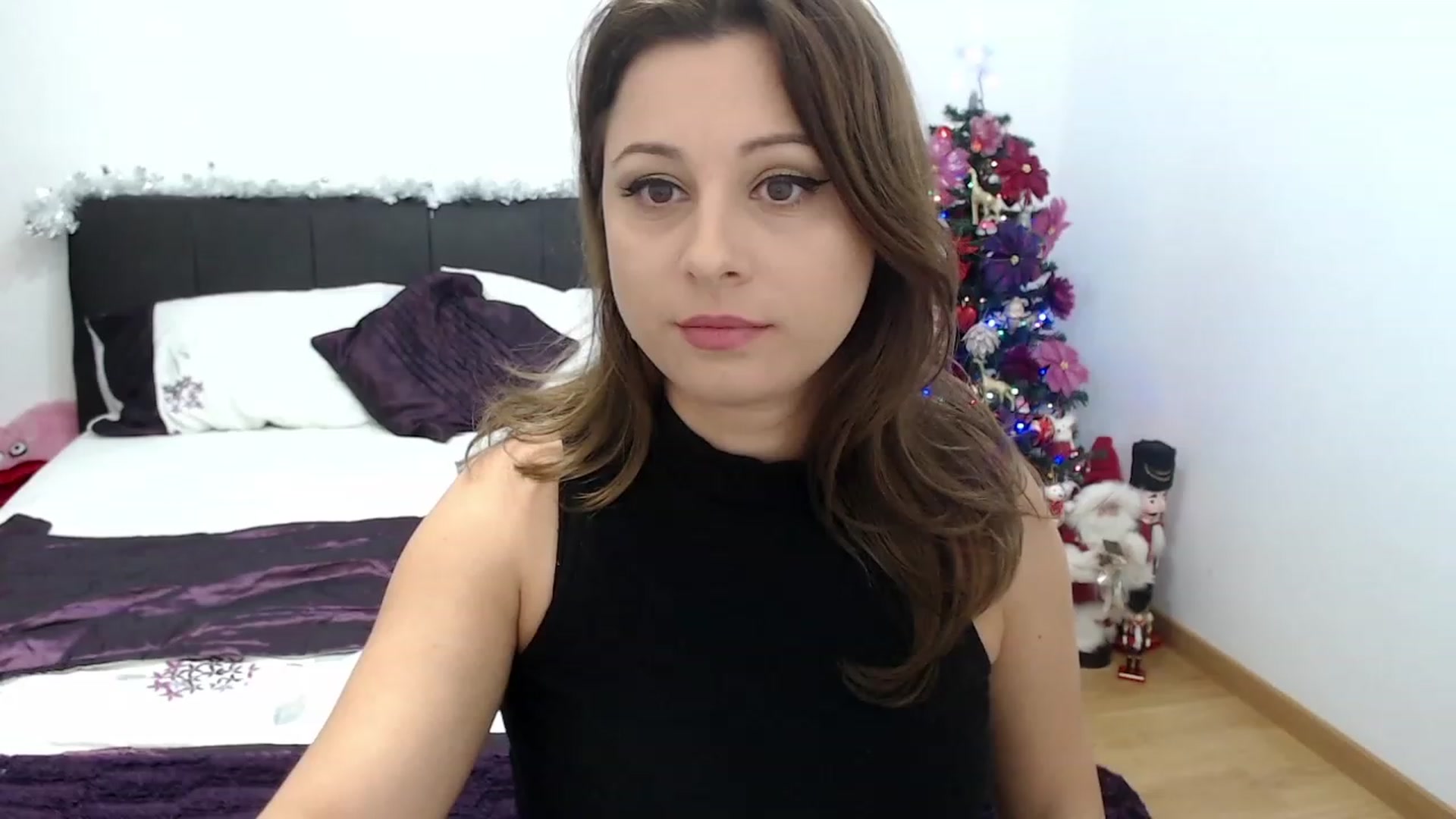Gallery image thumbnail from NinjaGirl_'s myfreecams stream on, 12/07/2022, 01:37 image 7 of 20
