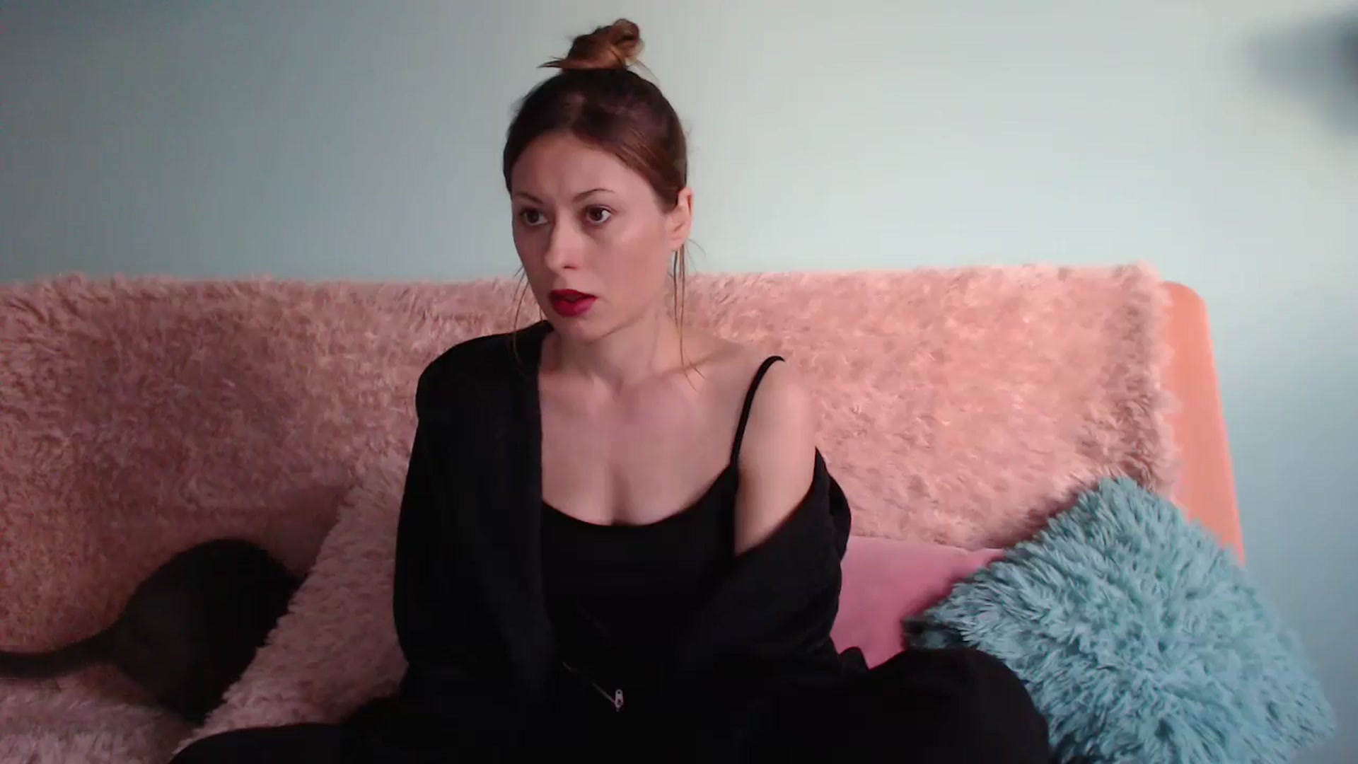 Gallery image thumbnail from Ninja_moi's myfreecams stream on, 05/15/2024, 17:24 image 4 of 20