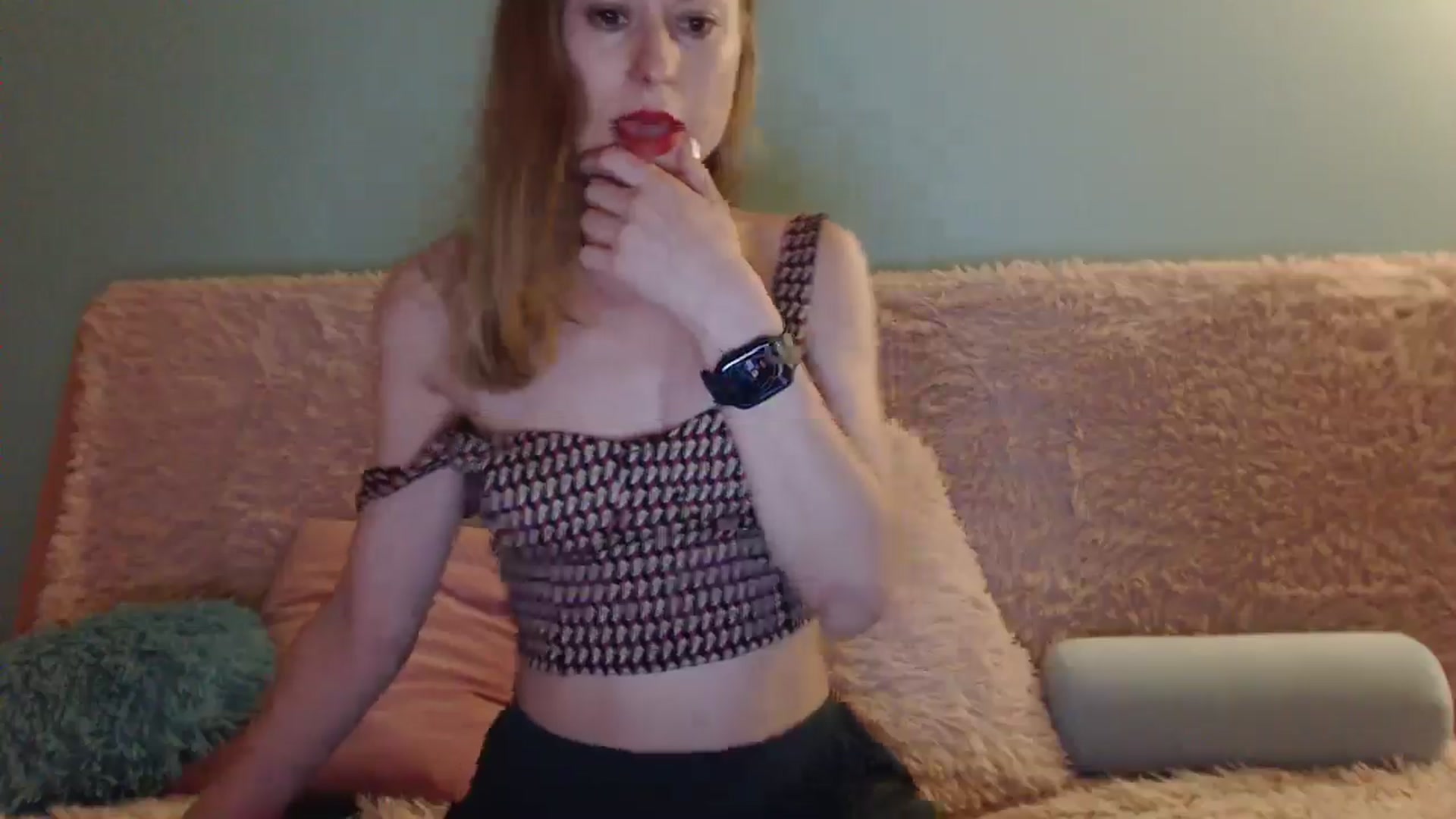 Gallery image thumbnail from Ninja_moi's myfreecams stream on, 06/06/2024, 19:11 image 14 of 20