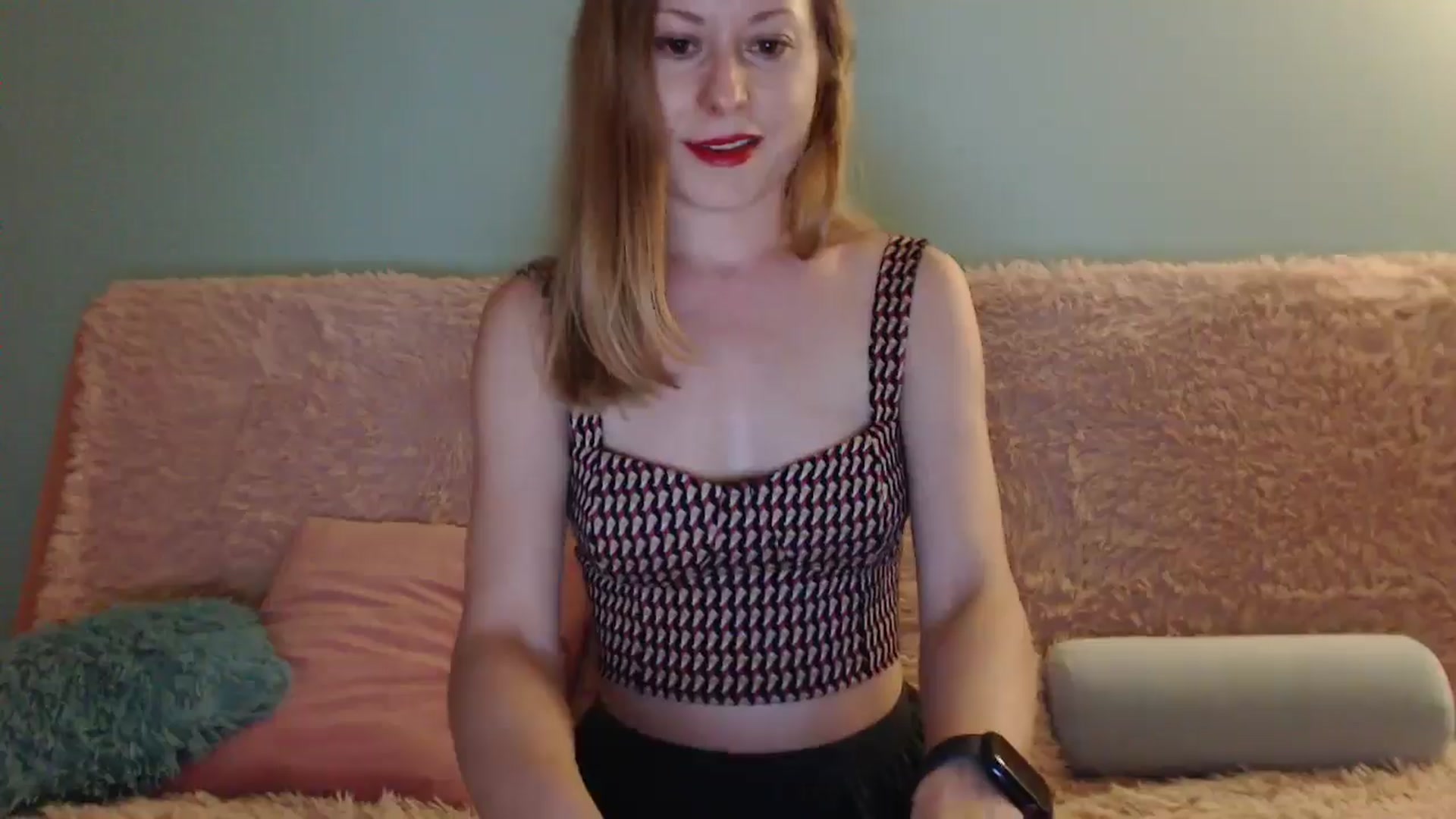 Gallery image thumbnail from Ninja_moi's myfreecams stream on, 06/06/2024, 19:11 image 4 of 20