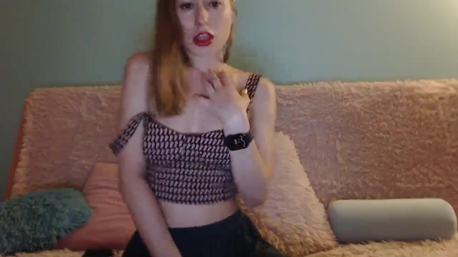 Gallery image thumbnail from Ninja_moi's myfreecams stream on, 06/06/2024, 19:11 image 15 of 20