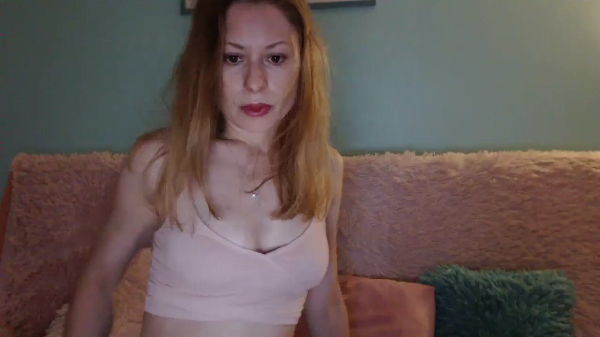 Gallery image thumbnail from Ninja_moi's myfreecams stream on, 06/09/2024, 18:08 image 19 of 20