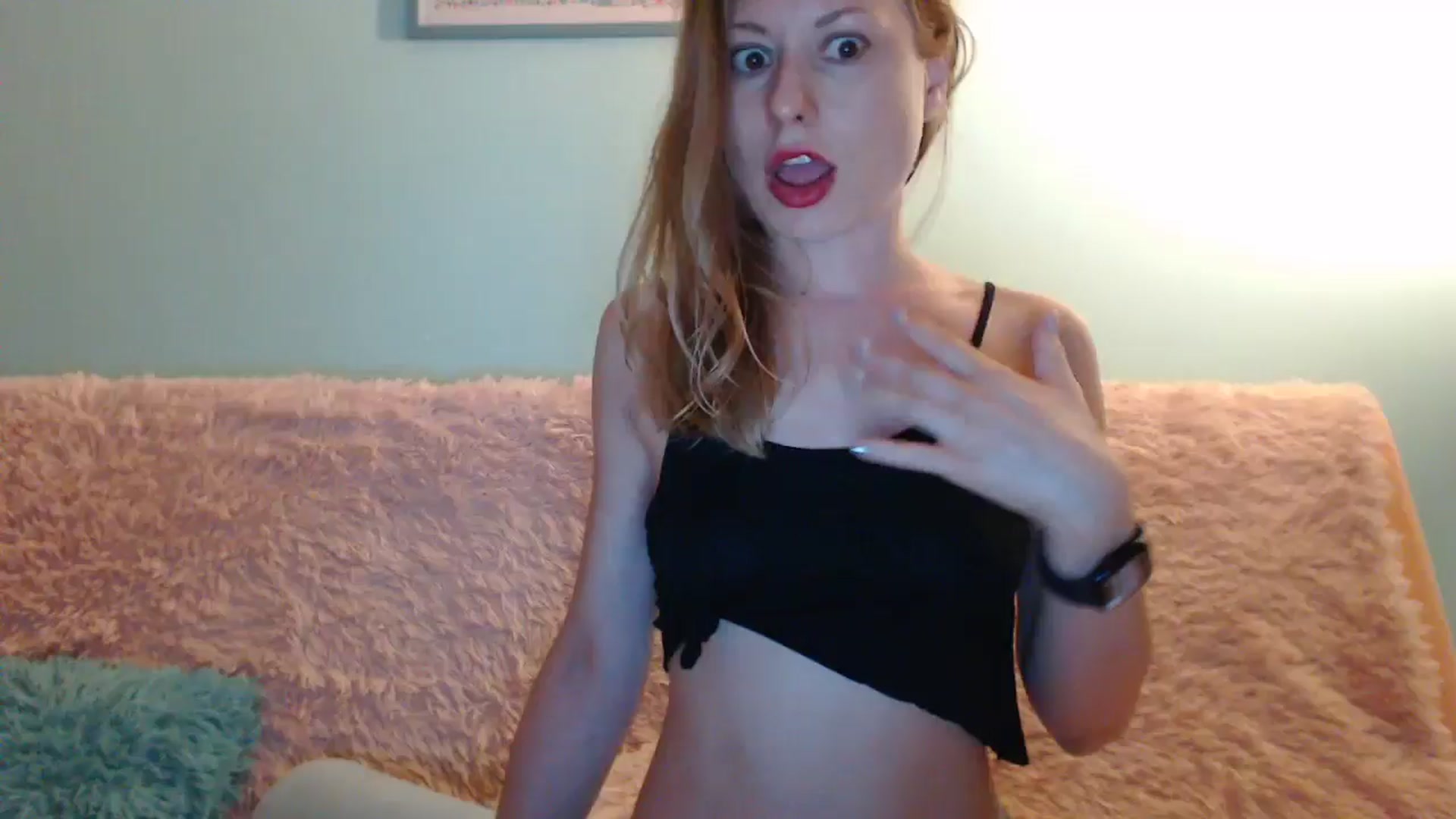 Gallery image thumbnail from Ninja_moi's myfreecams stream on, 06/19/2024, 20:31 image 19 of 20