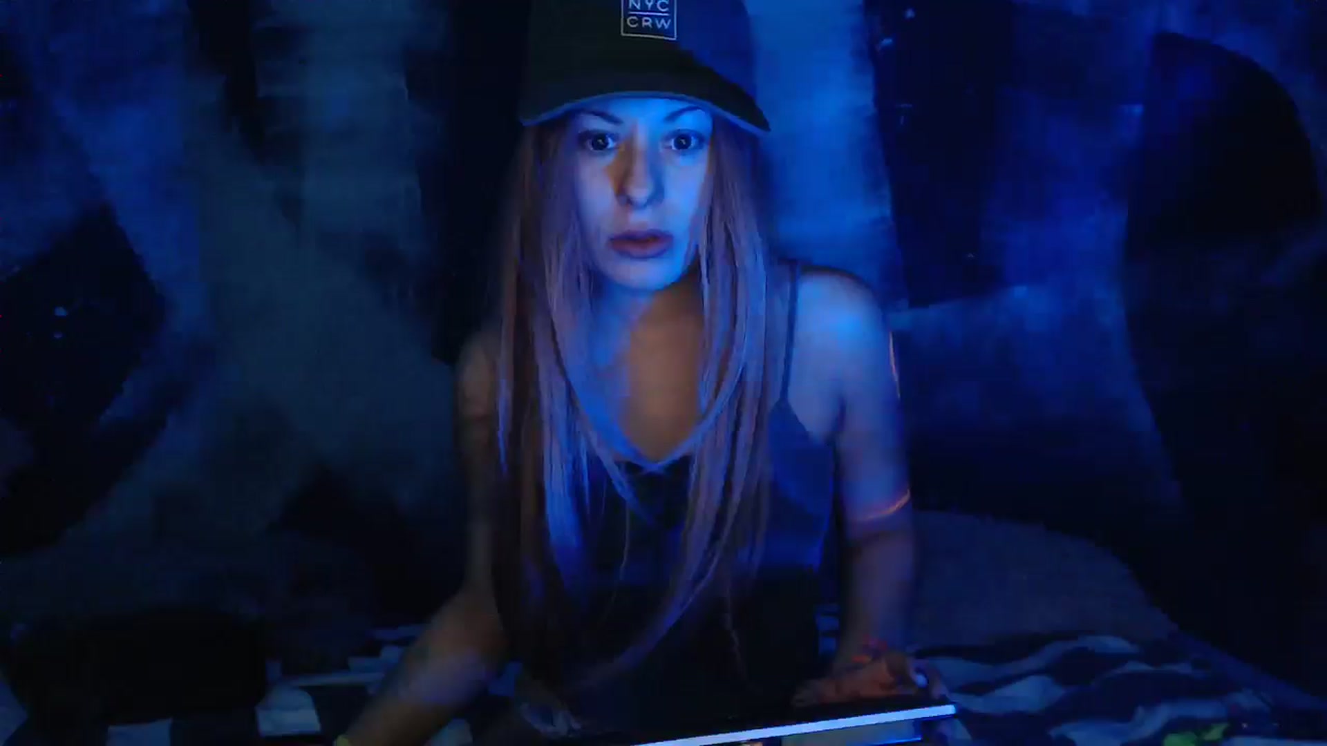 Gallery image thumbnail from Ninja_moi's myfreecams stream on, 04/08/2025, 22:15 image 11 of 20