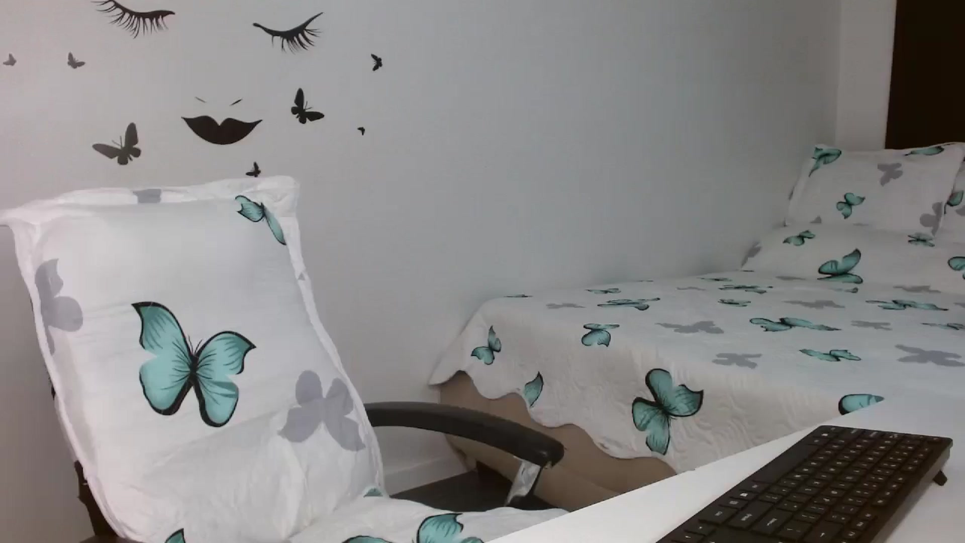 Gallery image thumbnail from NinnaKatthe's myfreecams stream on, 09/19/2025, 17:55 image 3 of 20