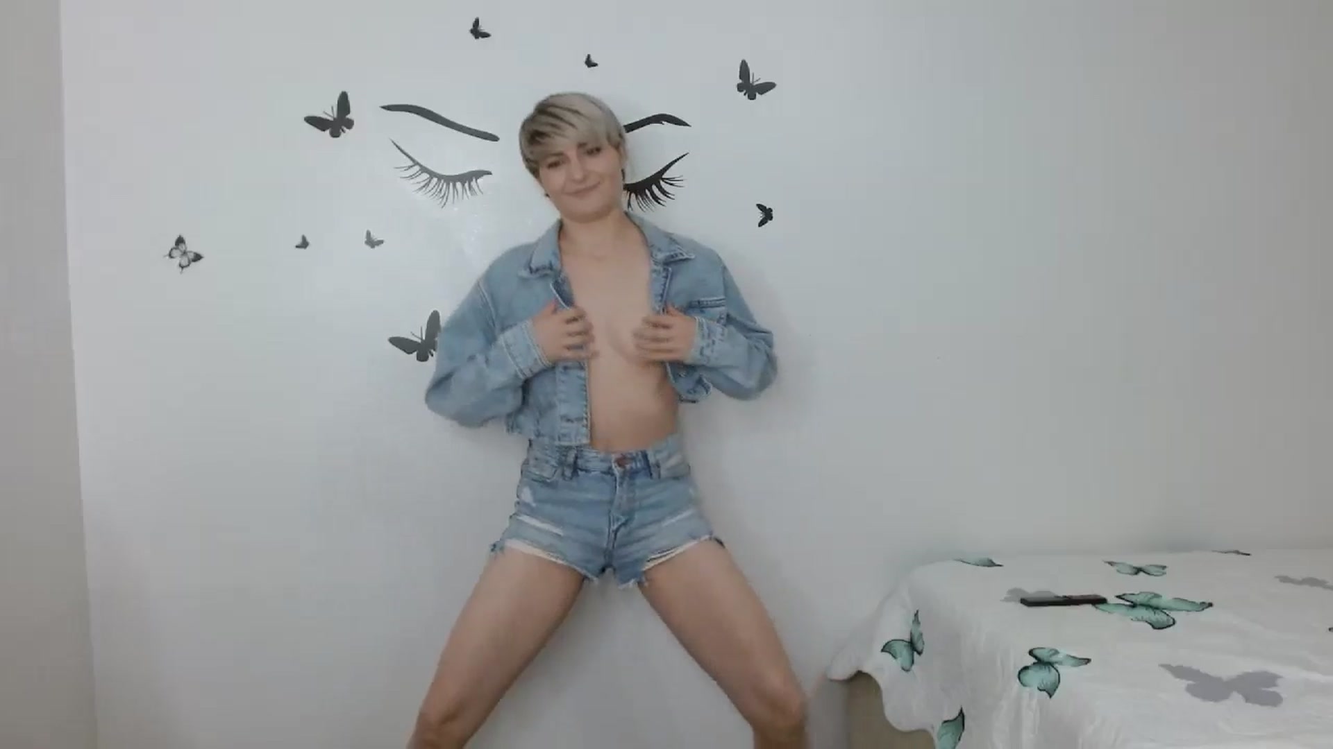 Gallery image thumbnail from NinnaKatthe's myfreecams stream on, 09/19/2025, 19:09 image 7 of 20
