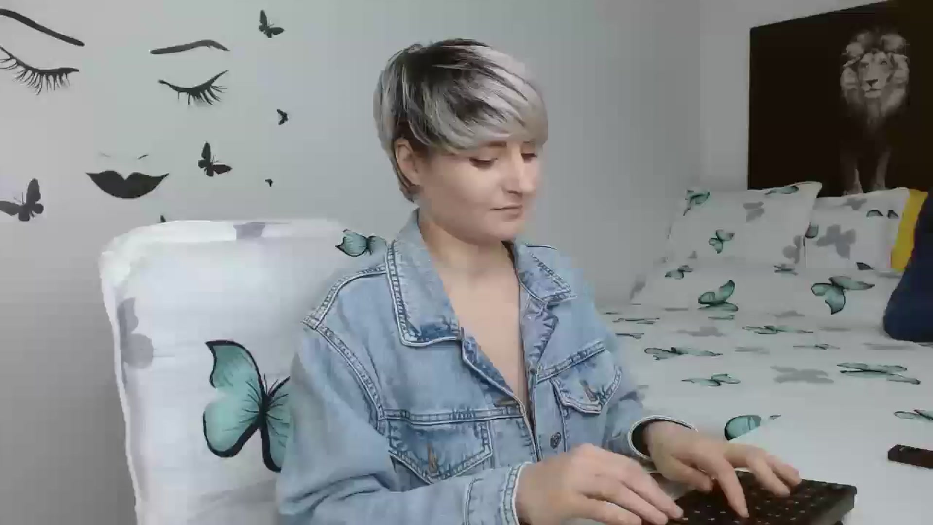 Gallery image thumbnail from NinnaKatthe's myfreecams stream on, 09/19/2025, 20:14 image 8 of 20