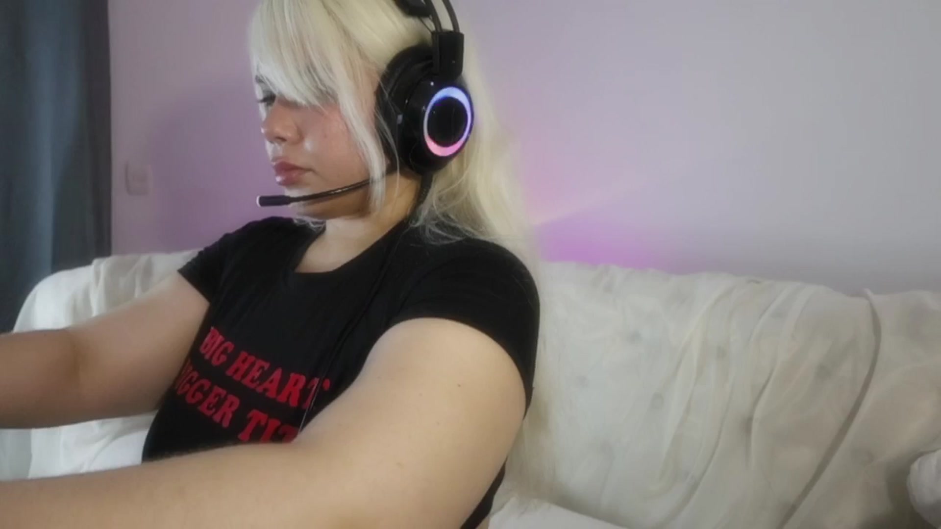 Gallery image thumbnail from NinnaNoir's myfreecams stream on, 04/13/2026, 11:57 image 20 of 20