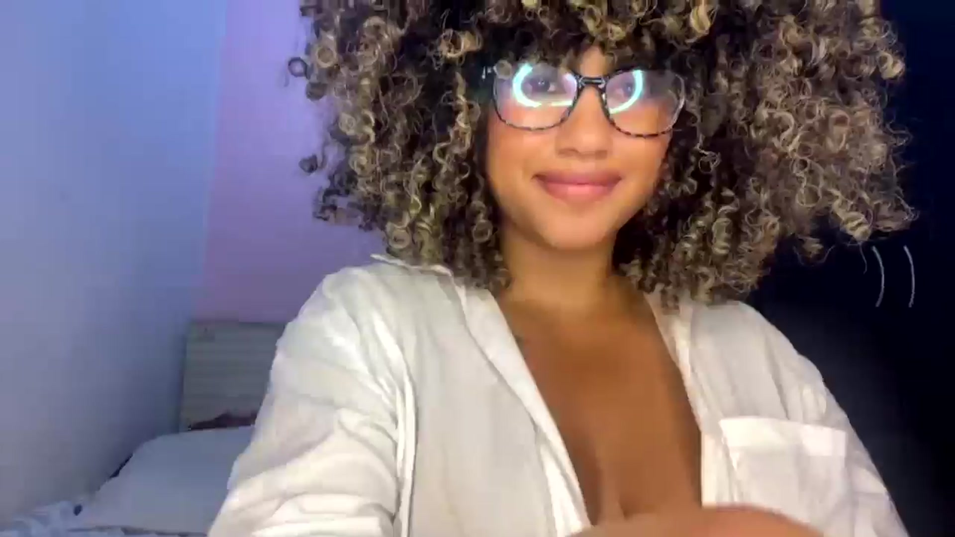Gallery image thumbnail from Ninna_flowers's myfreecams stream on, 04/12/2026, 09:54 image 18 of 20