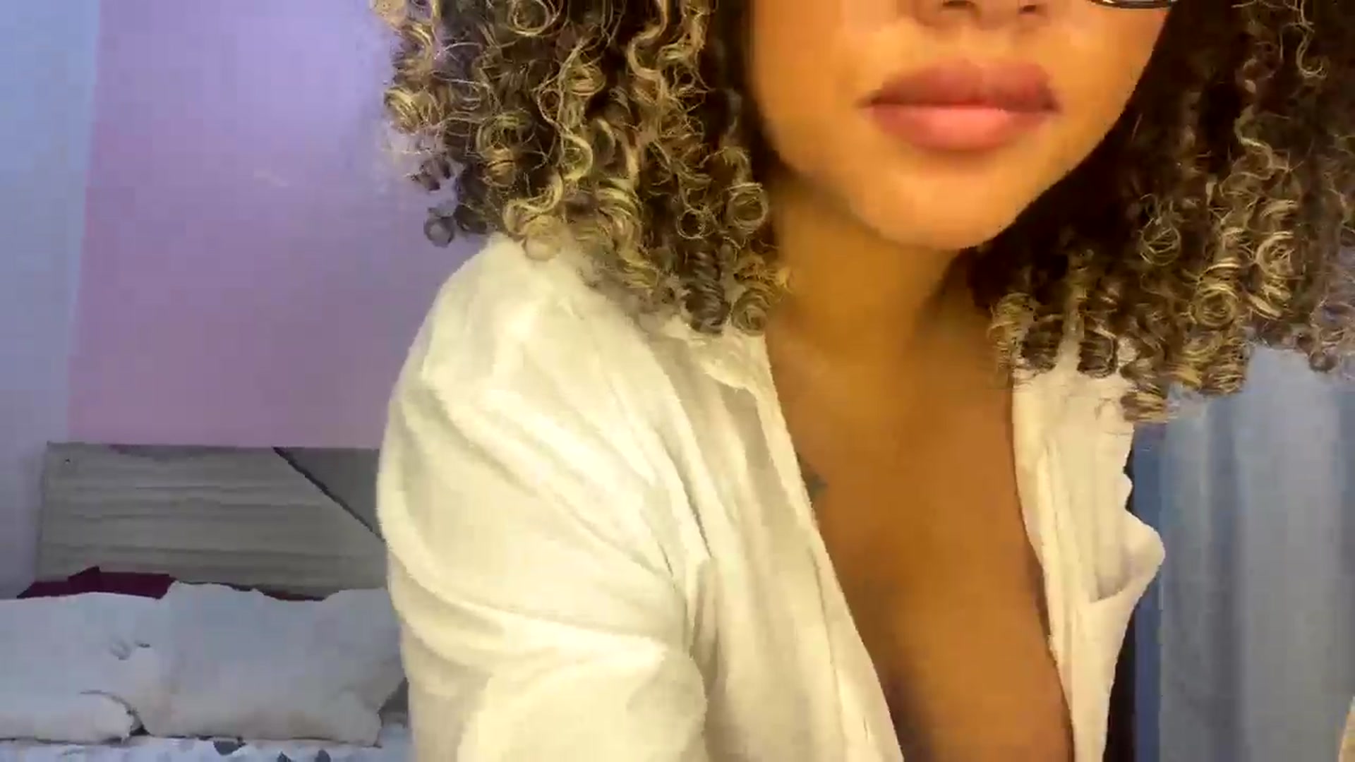 Gallery image thumbnail from Ninna_flowers's myfreecams stream on, 04/12/2026, 09:54 image 3 of 20
