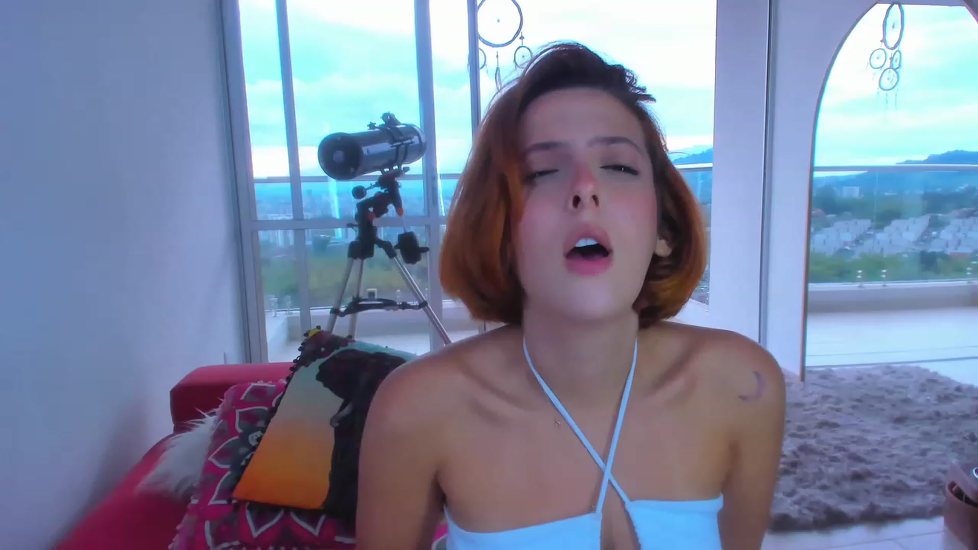Gallery image thumbnail from NirvanaMoon's myfreecams stream on, 04/17/2023, 22:41 image 1 of 20