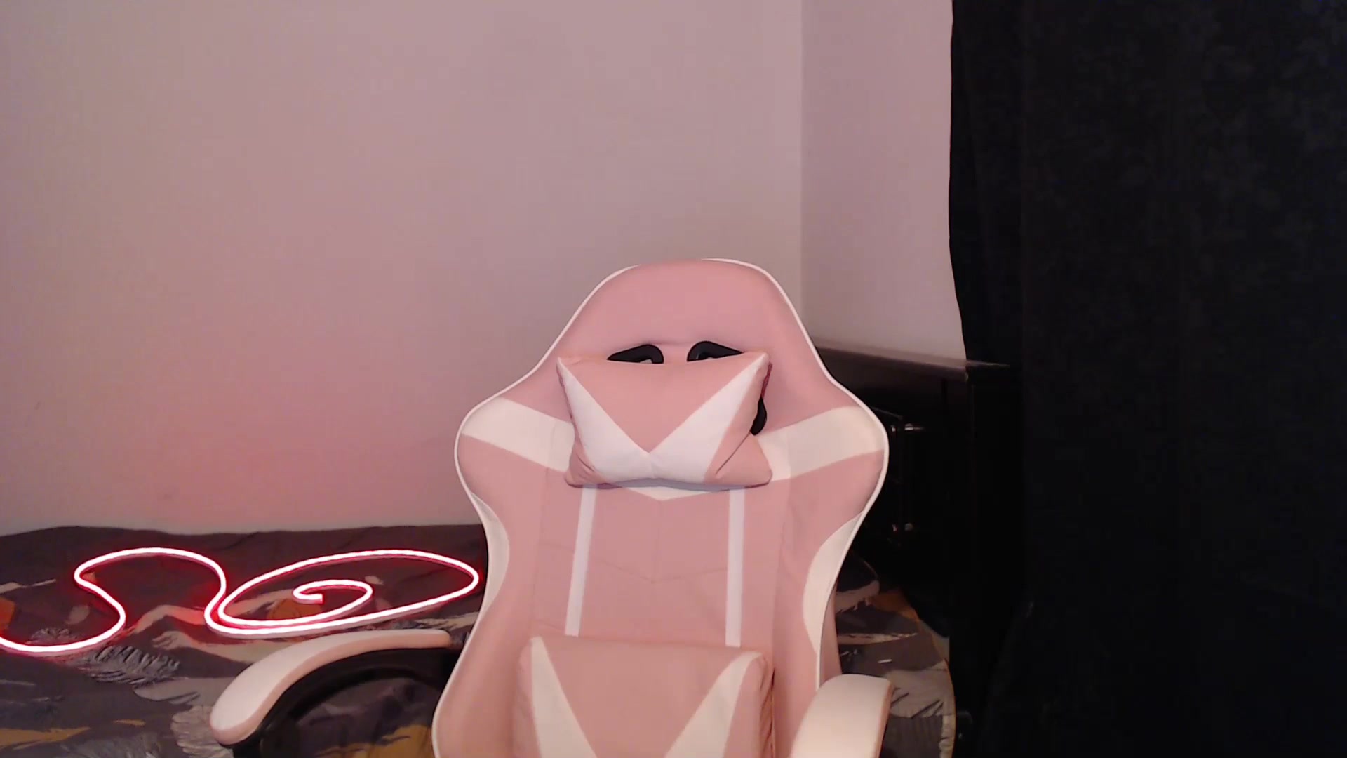 Gallery image thumbnail from Nita_Spankin's myfreecams stream on, 02/26/2026, 07:13 image 16 of 20