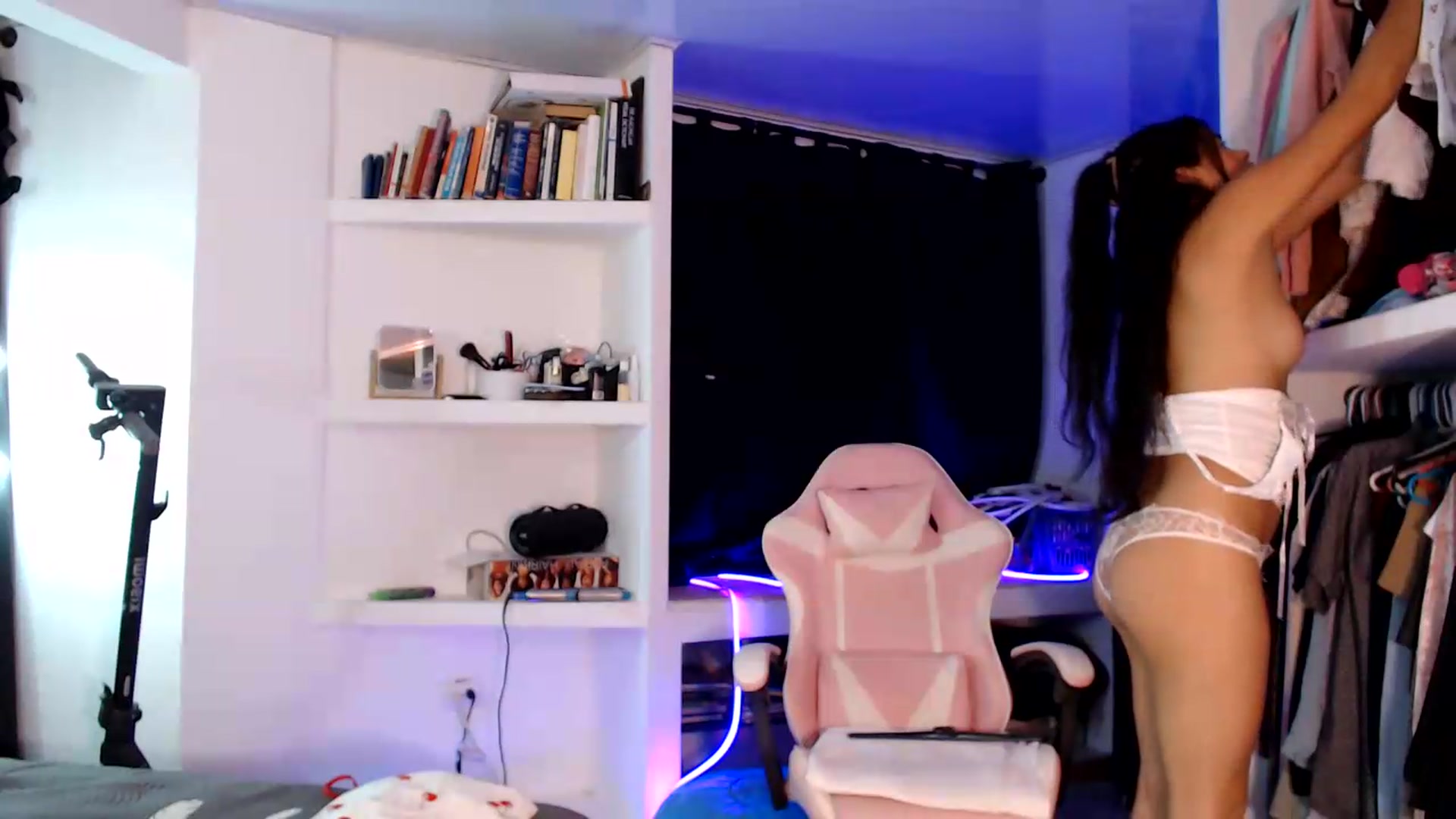 Gallery image thumbnail from Nita_Spankin's myfreecams stream on, 06/21/2026, 06:21 image 12 of 20