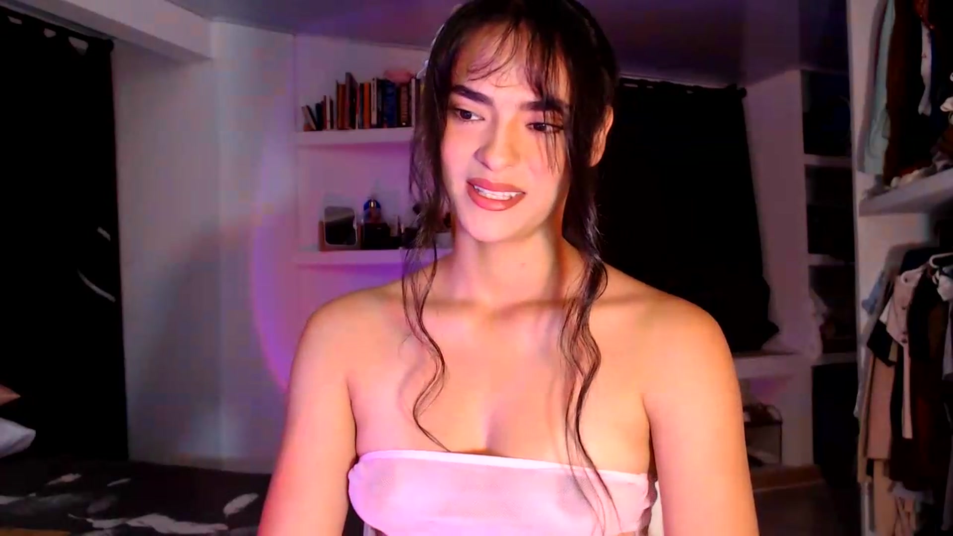 Gallery image thumbnail from Nita_Spankin's myfreecams stream on, 08/06/2026, 04:40 image 6 of 20