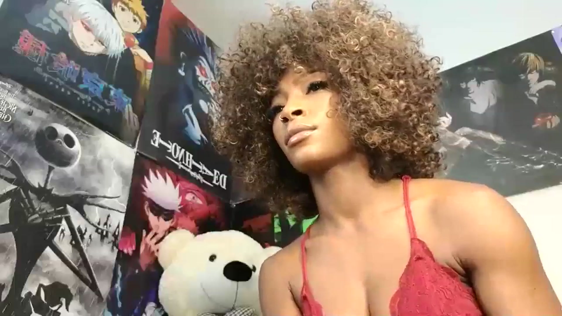 Gallery image thumbnail from Niviawolfe's myfreecams stream on, 08/23/2023, 17:33 image 17 of 20