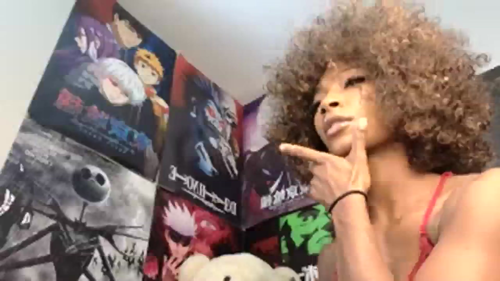 Gallery image thumbnail from Niviawolfe's myfreecams stream on, 08/23/2023, 17:33 image 11 of 20