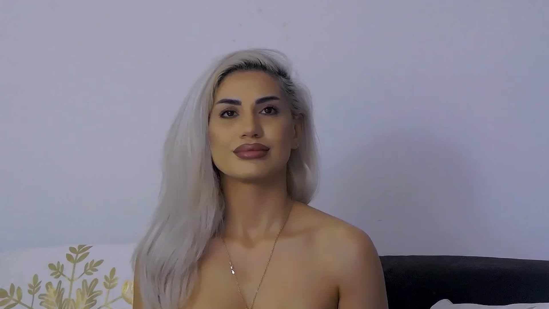 Gallery image thumbnail from Nna__'s myfreecams stream on, 12/22/2025, 08:15 image 5 of 20
