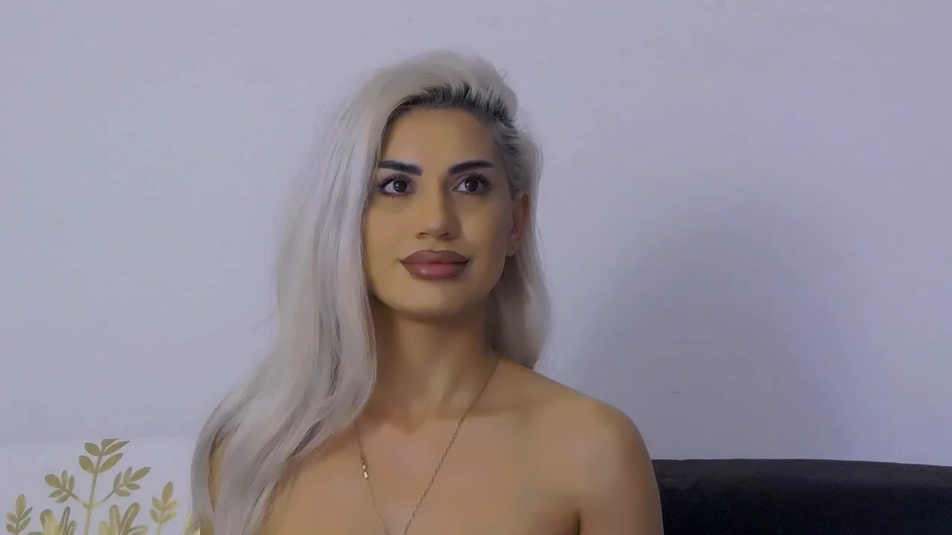 Gallery image thumbnail from Nna__'s myfreecams stream on, 12/22/2025, 08:15 image 4 of 20