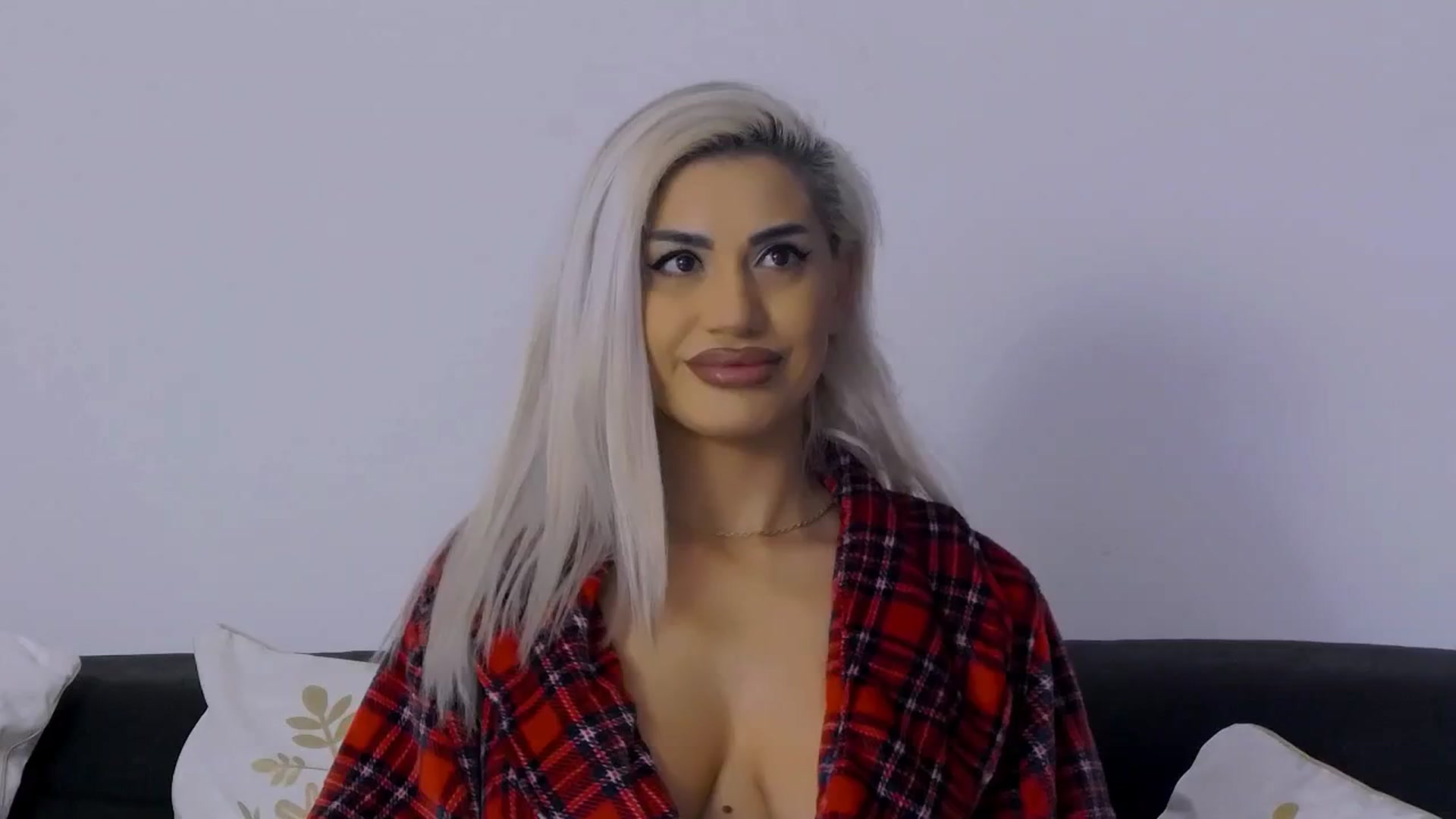Gallery image thumbnail from Nna__'s myfreecams stream on, 12/28/2025, 09:13 image 1 of 20
