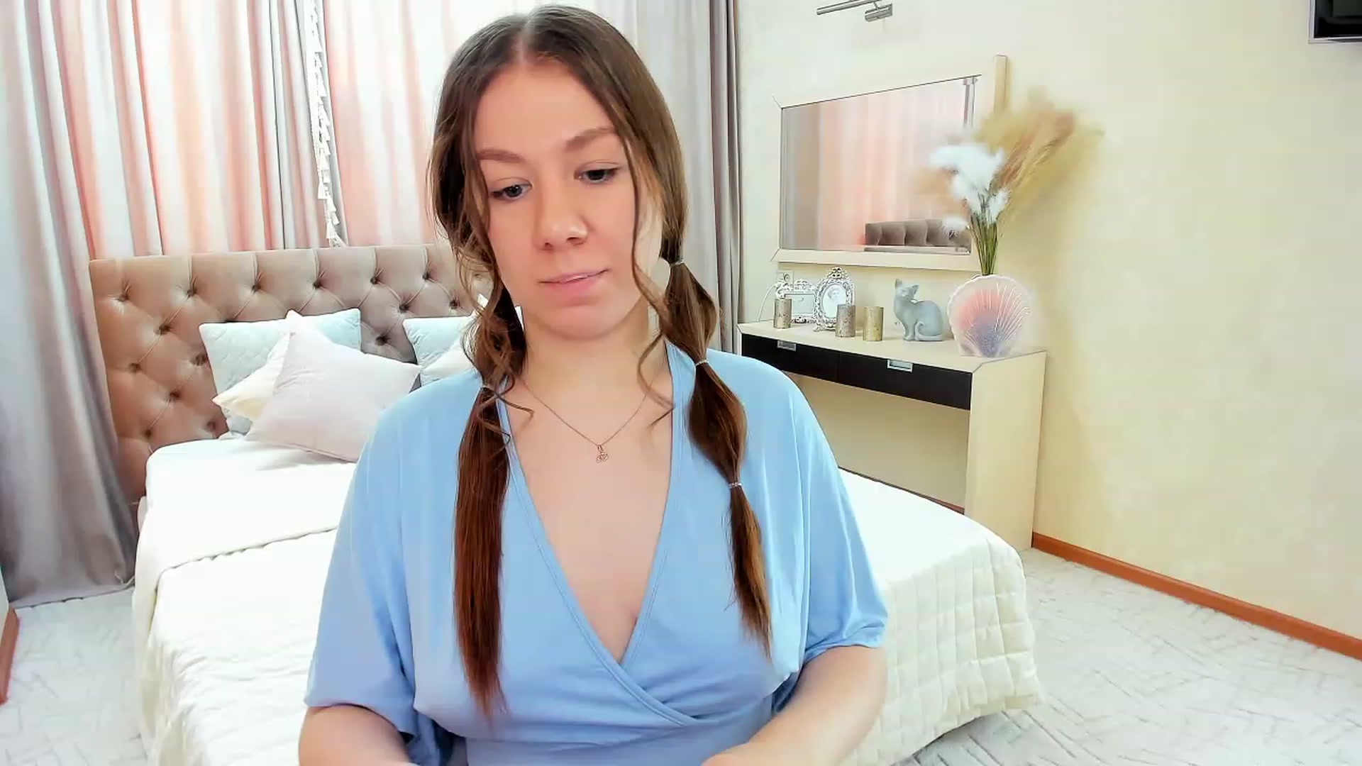 Gallery image thumbnail from NnoTyours's myfreecams stream on, 02/13/2023, 05:18 image 19 of 20