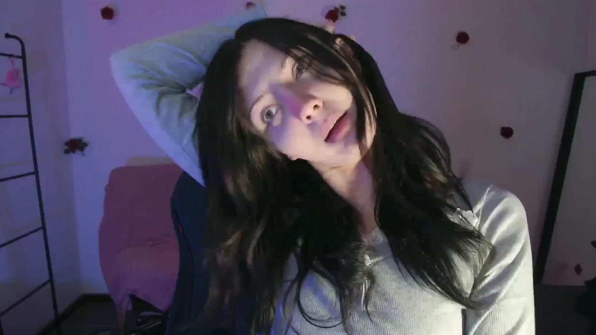 Gallery image thumbnail from NoFightsClub's myfreecams stream on, 03/21/2024, 03:44 image 3 of 20