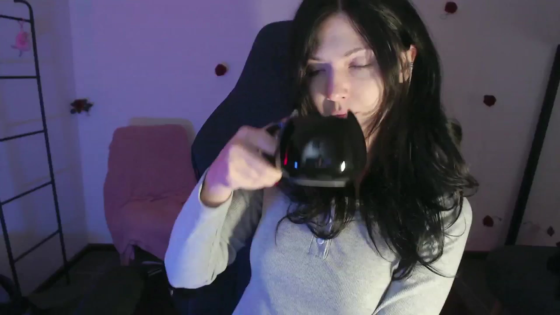 Gallery image thumbnail from NoFightsClub's myfreecams stream on, 03/21/2024, 03:44 image 2 of 20