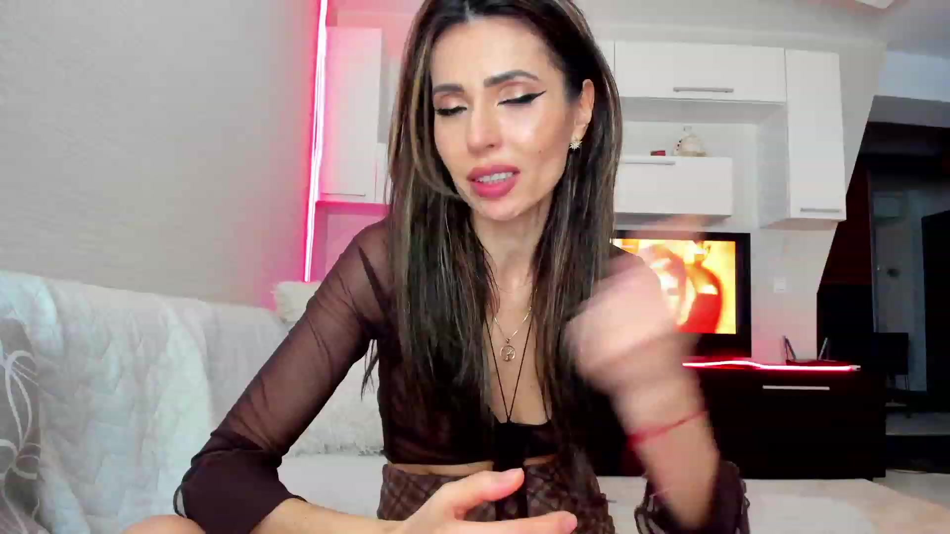 Gallery image thumbnail from NoManiNOHani's myfreecams stream on, 03/23/2023, 05:53 image 16 of 20