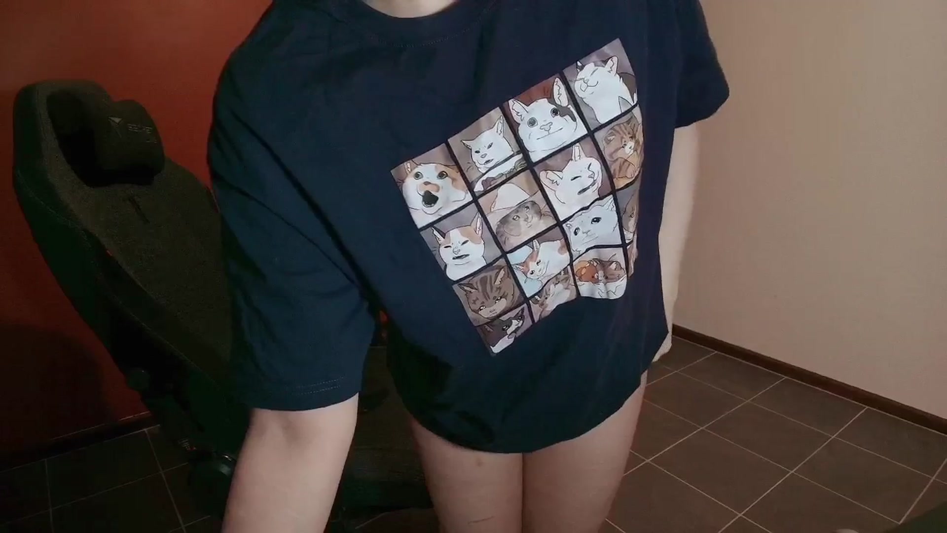 Gallery image thumbnail from NoNutRoom's myfreecams stream on, 11/11/2025, 24:00 image 8 of 20