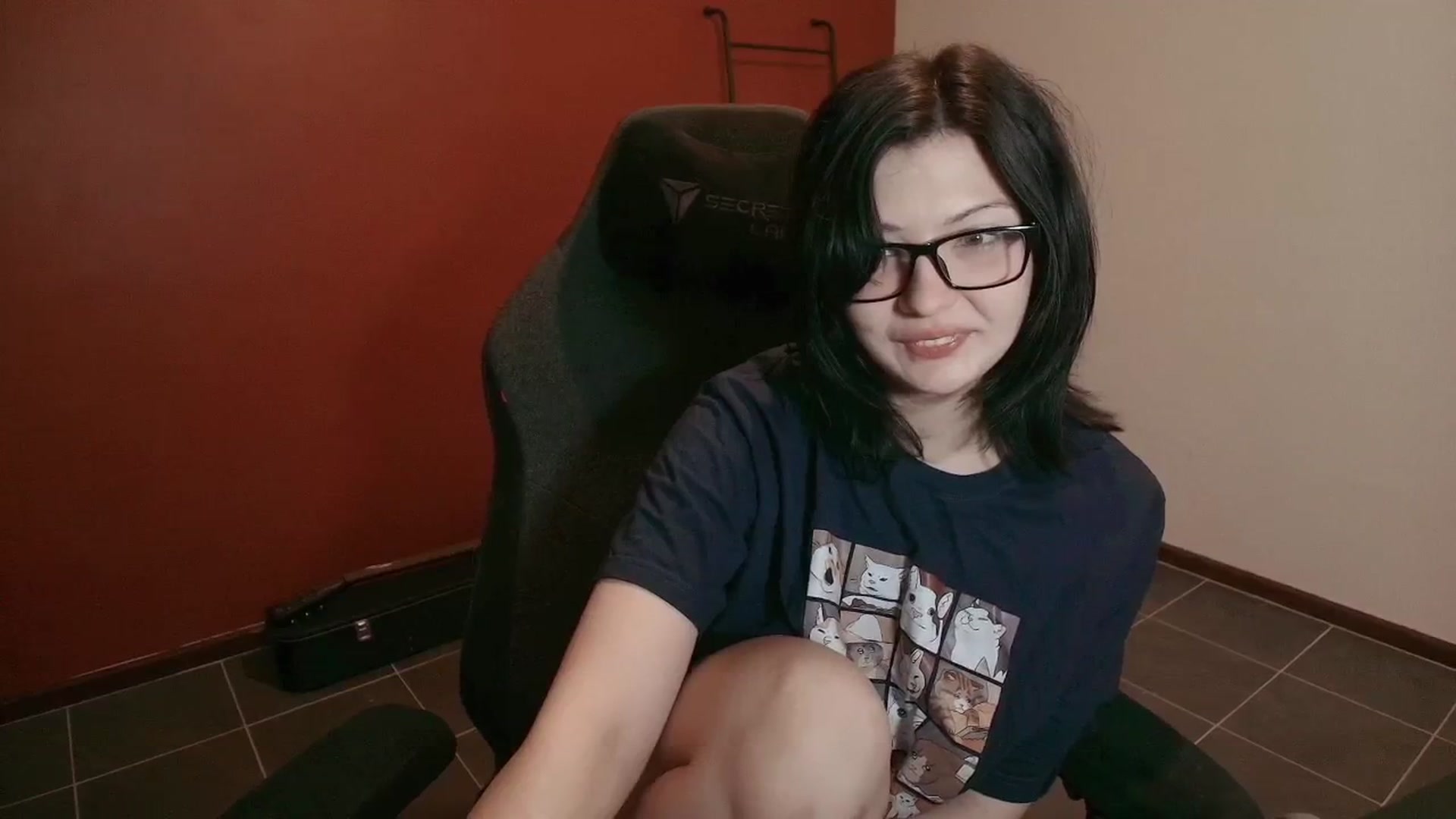 Gallery image thumbnail from NoNutRoom's myfreecams stream on, 11/11/2025, 24:00 image 5 of 20