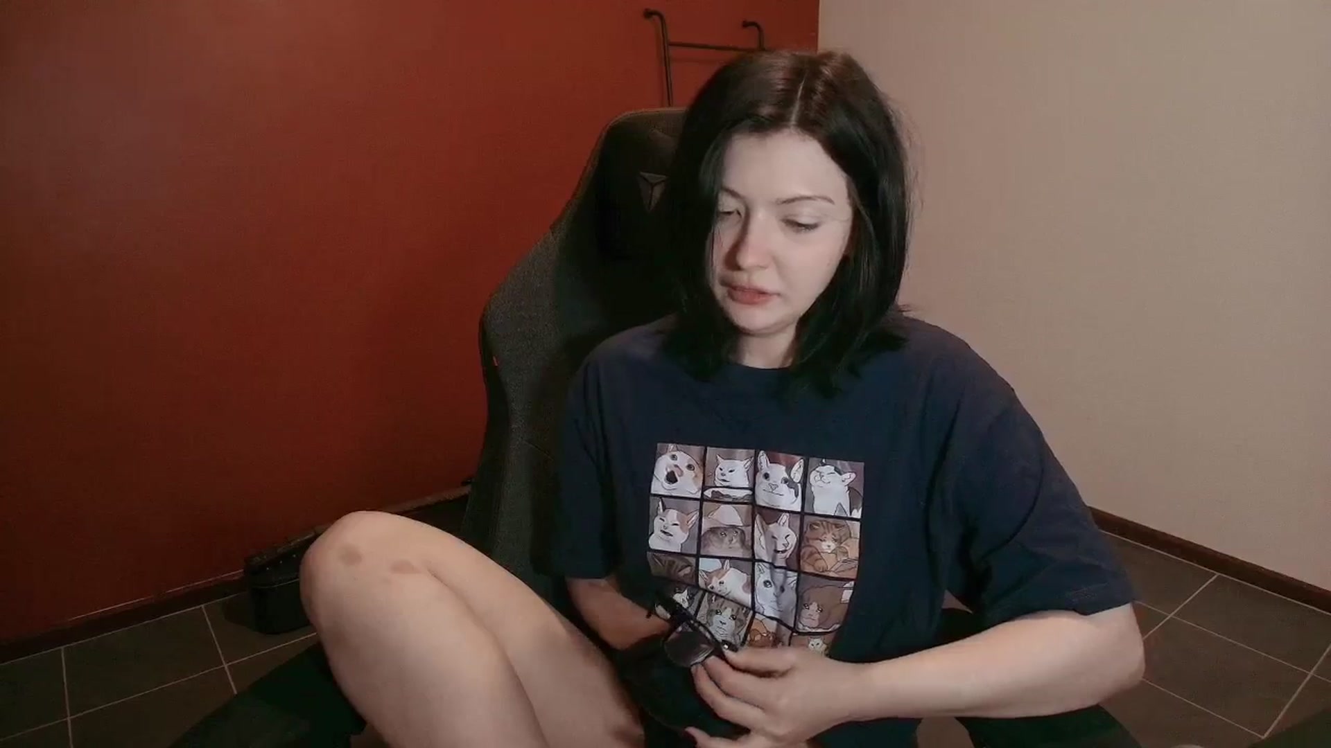 Gallery image thumbnail from NoNutRoom's myfreecams stream on, 11/11/2025, 24:00 image 3 of 20