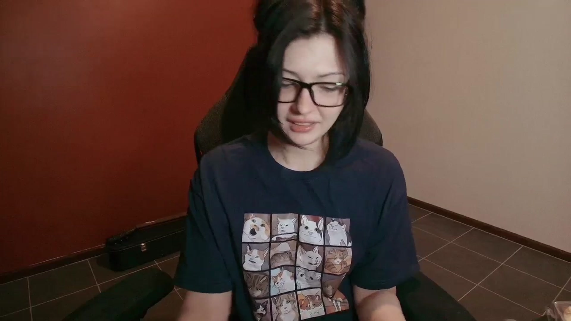 Gallery image thumbnail from NoNutRoom's myfreecams stream on, 11/11/2025, 24:00 image 9 of 20