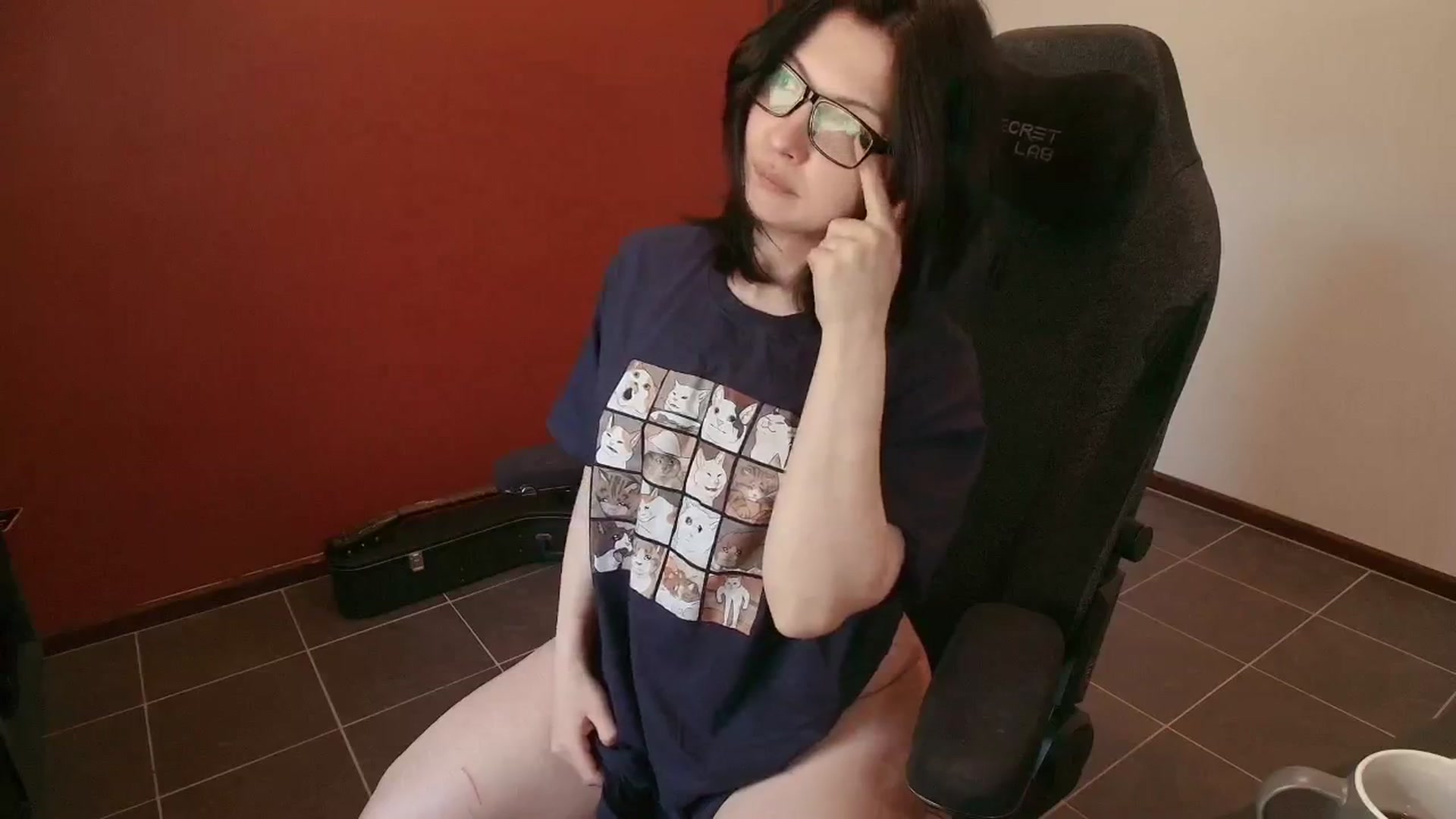 Gallery image thumbnail from NoNutRoom's myfreecams stream on, 11/11/2025, 04:29 image 14 of 20