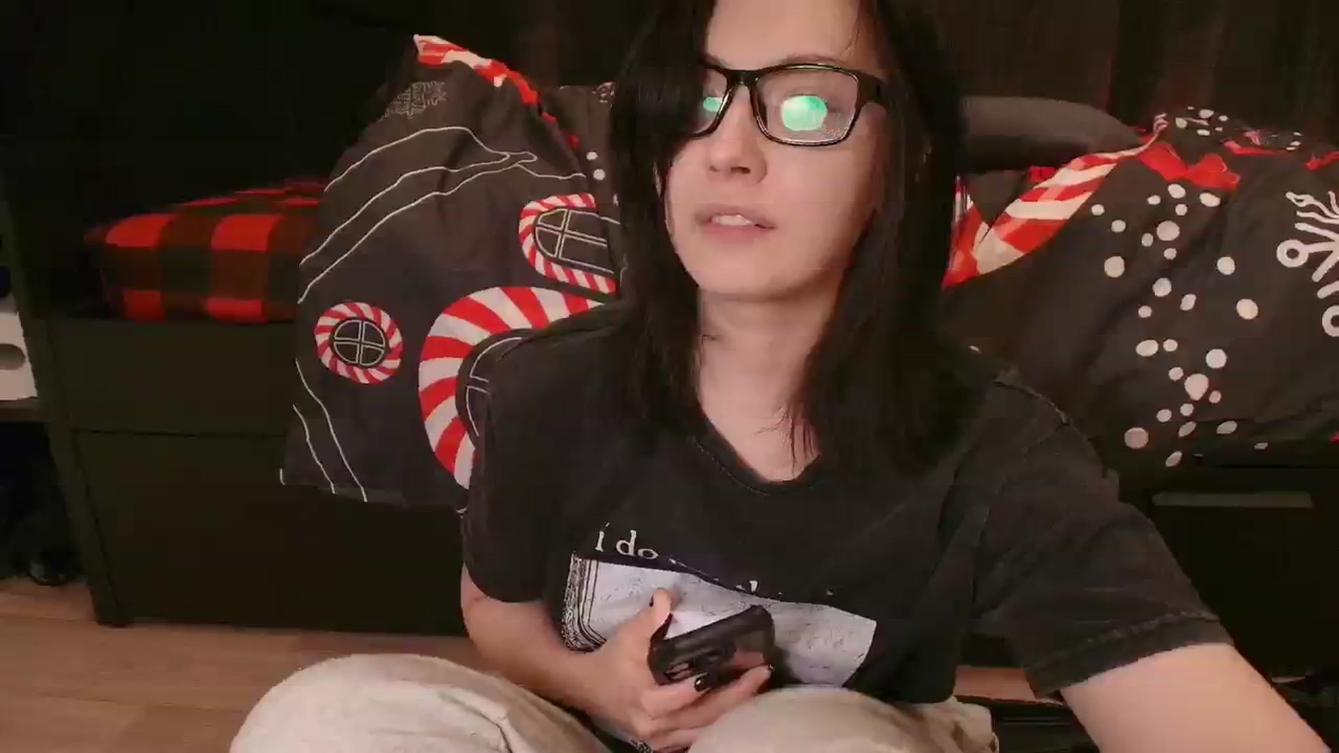 Gallery image thumbnail from NoNutRoom's myfreecams stream on, 11/27/2025, 04:25 image 14 of 20