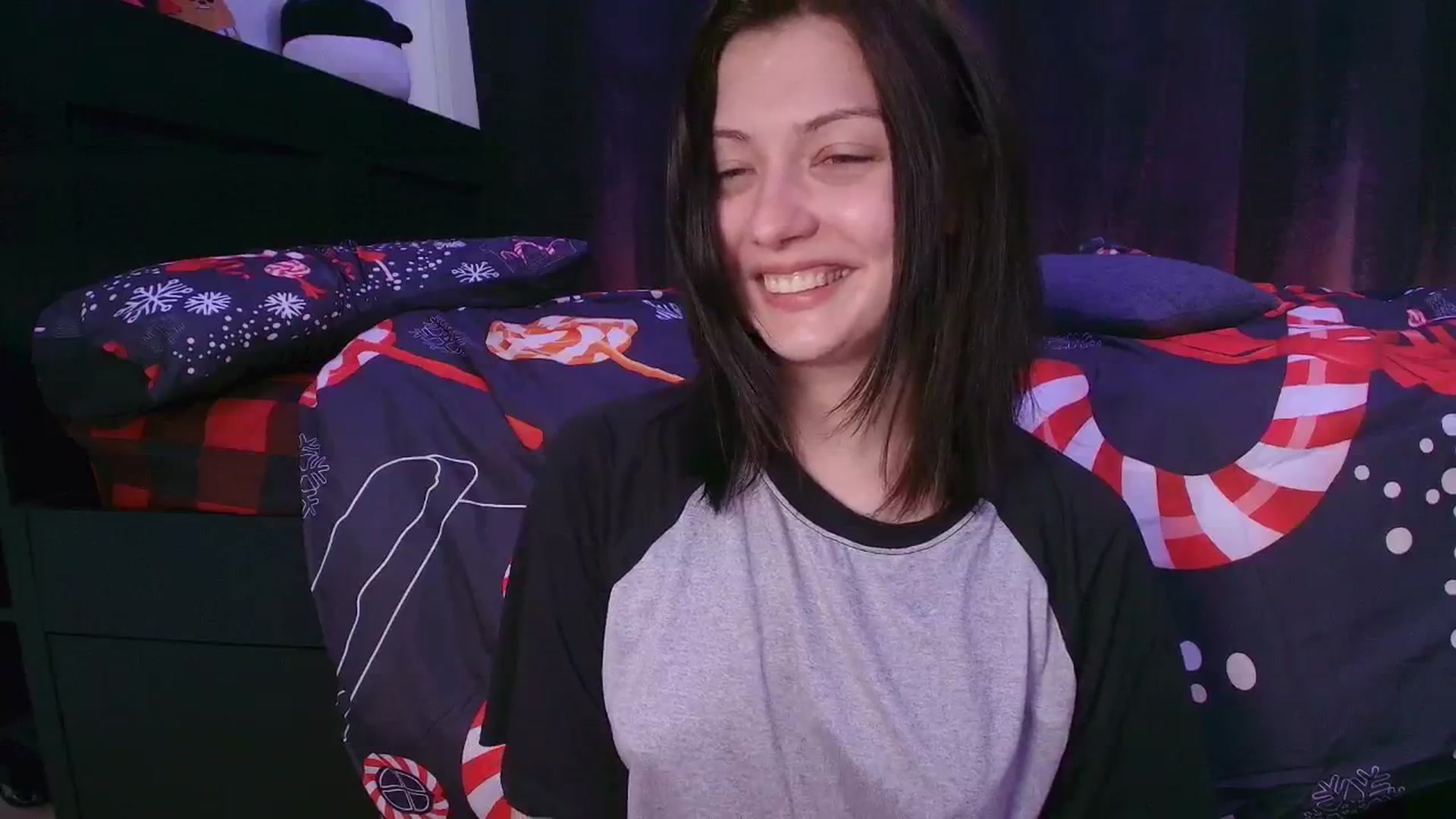 Gallery image thumbnail from NoNutRoom's myfreecams stream on, 11/30/2025, 06:24 image 9 of 20