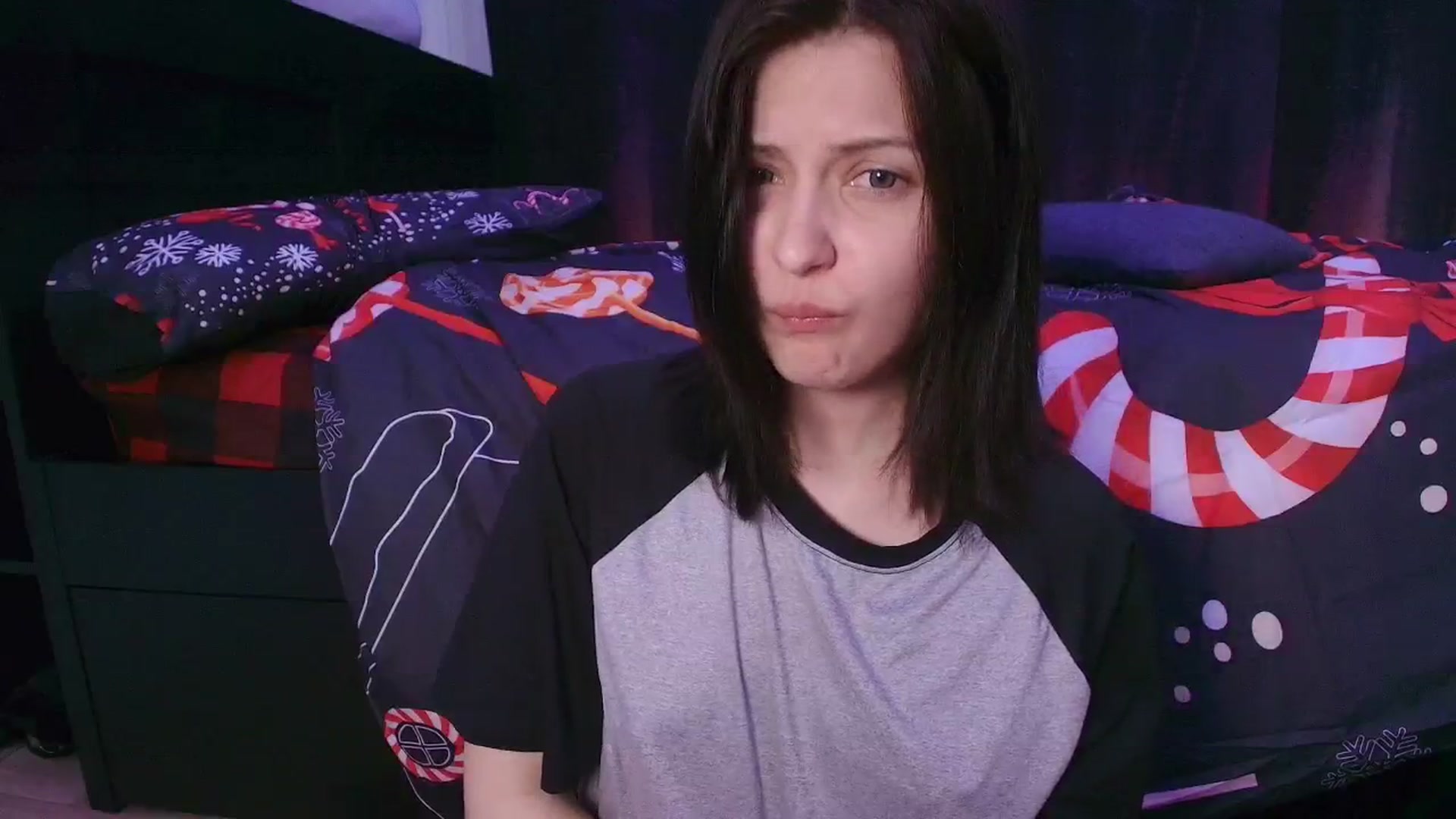 Gallery image thumbnail from NoNutRoom's myfreecams stream on, 11/30/2025, 06:24 image 10 of 20