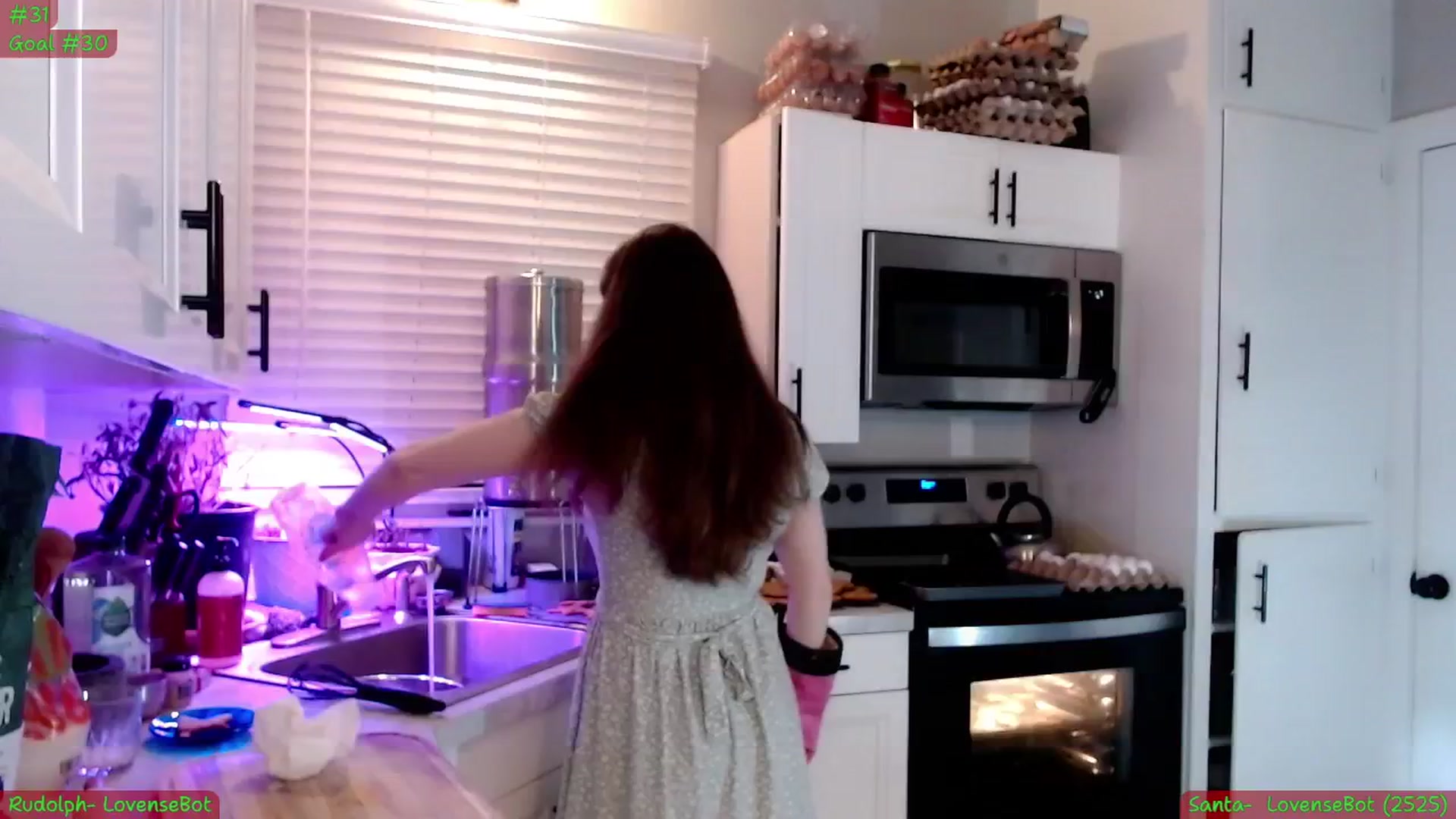 Gallery image thumbnail from NoRefunds's myfreecams stream on, 12/25/2024, 08:52 image 14 of 20
