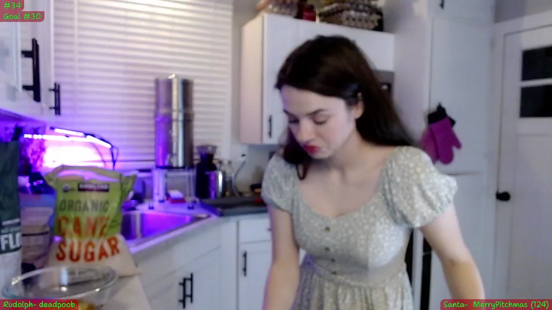 Gallery image thumbnail from NoRefunds's myfreecams stream on, 12/25/2024, 08:52 image 2 of 20