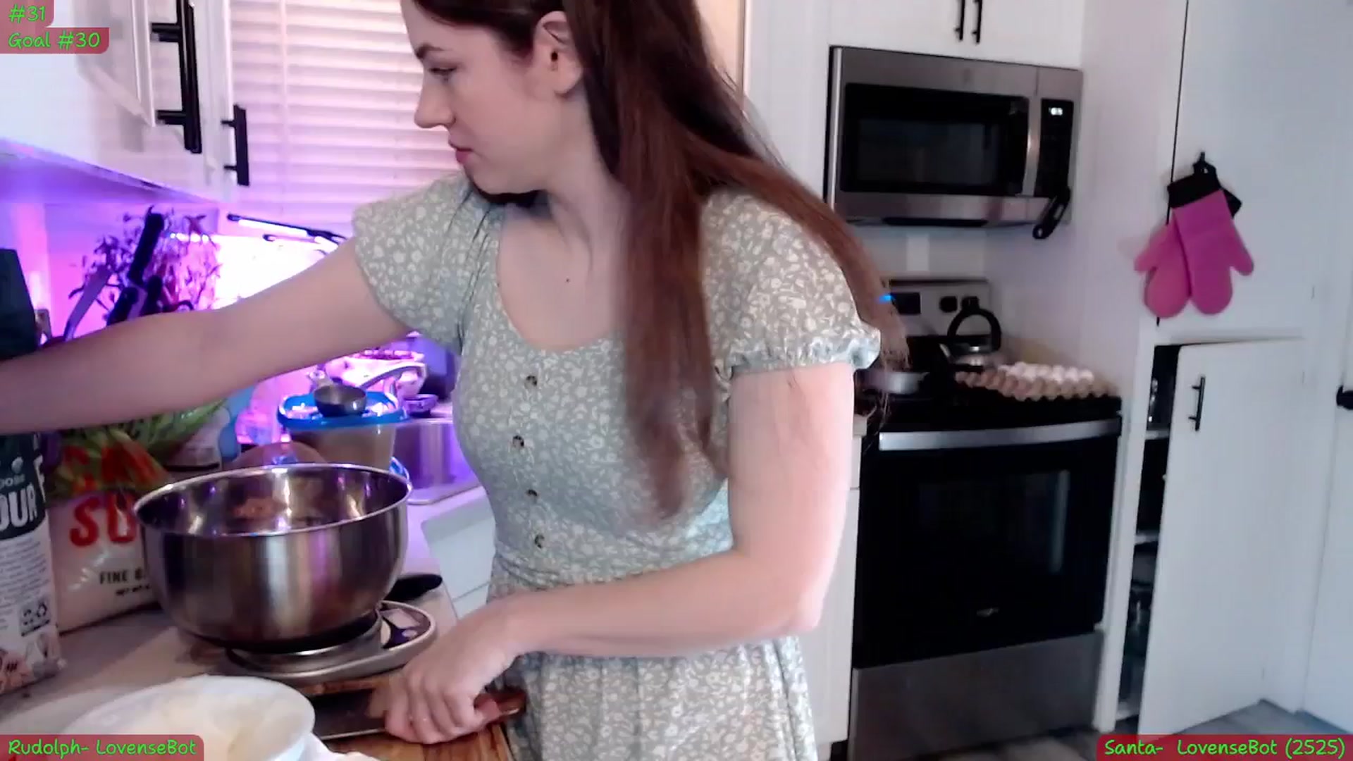 Gallery image thumbnail from NoRefunds's myfreecams stream on, 12/25/2024, 08:52 image 7 of 20