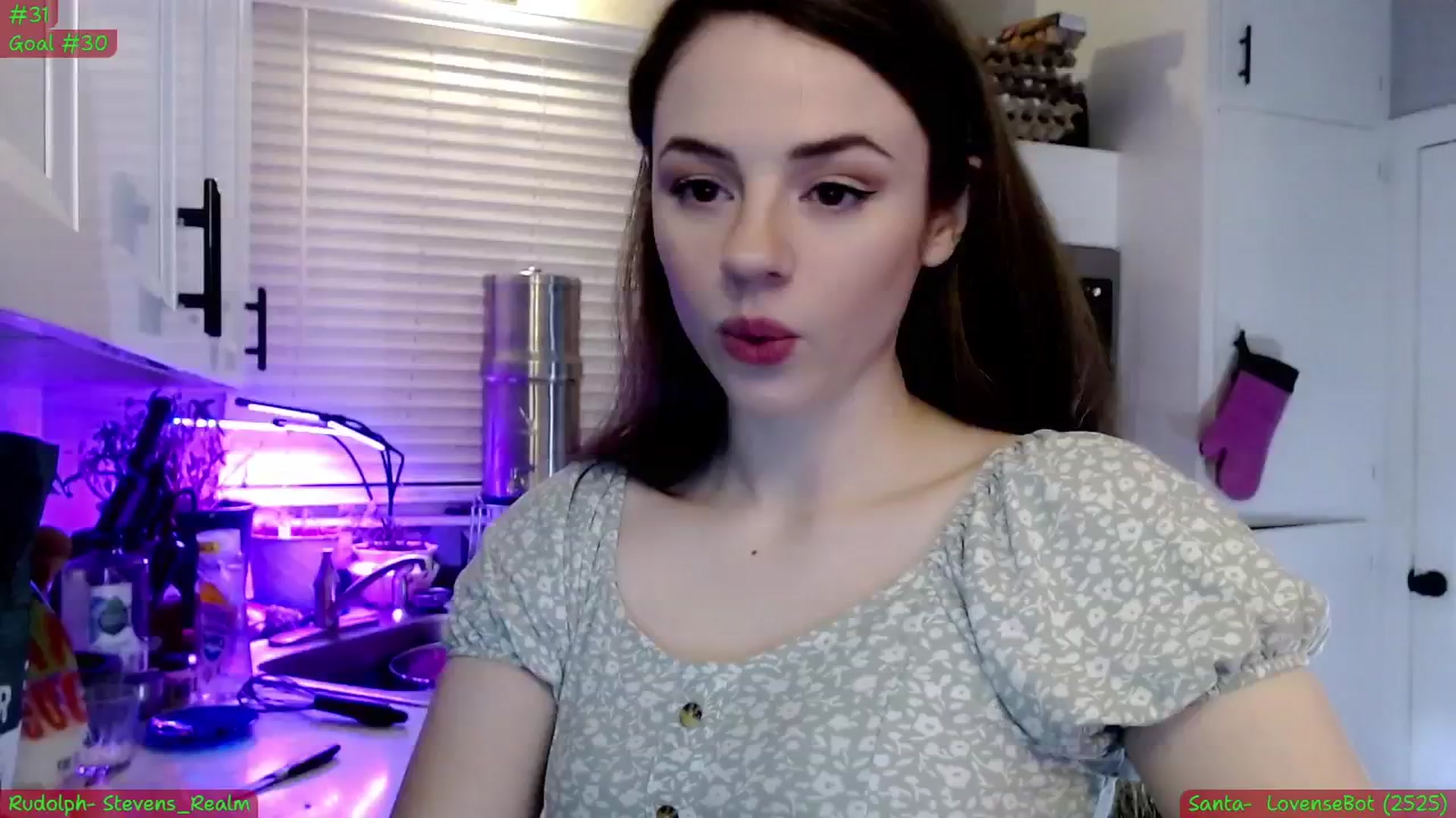 Gallery image thumbnail from NoRefunds's myfreecams stream on, 12/25/2024, 08:52 image 17 of 20