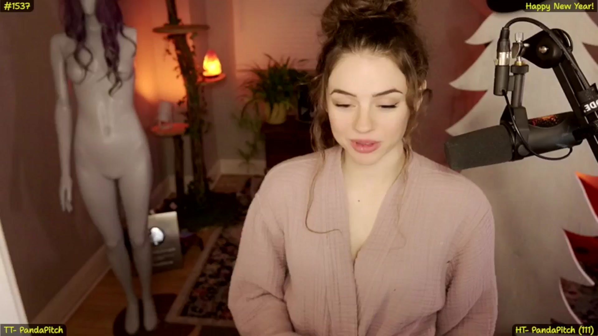 Gallery image thumbnail from NoRefunds's myfreecams stream on, 01/19/2025, 04:04 image 12 of 20