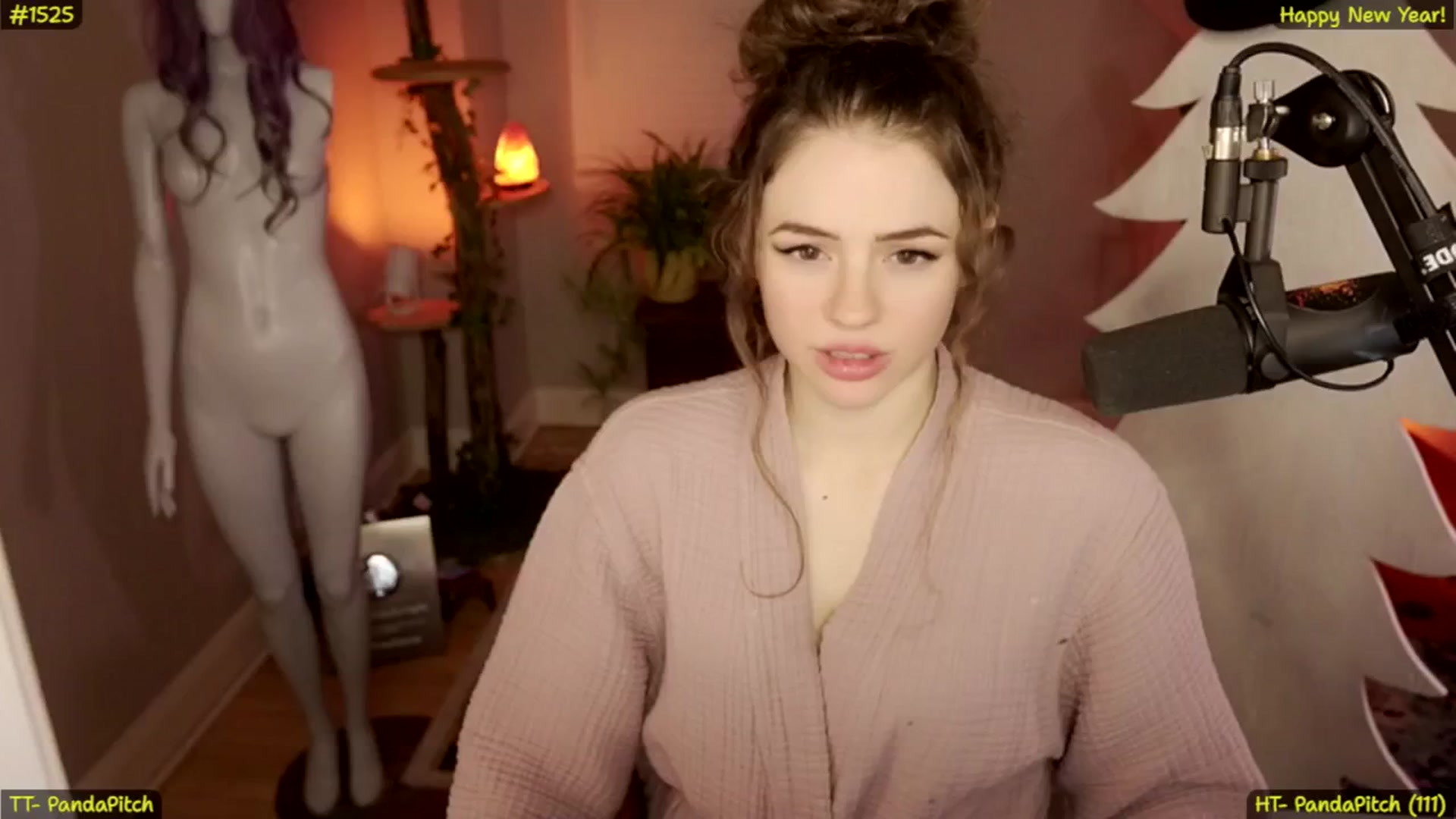 Gallery image thumbnail from NoRefunds's myfreecams stream on, 01/19/2025, 04:04 image 16 of 20