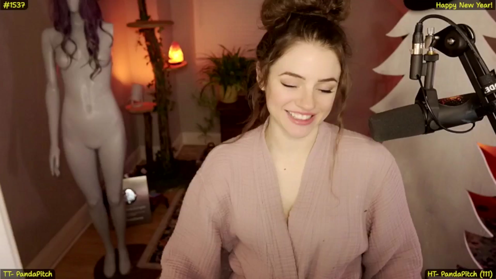 Gallery image thumbnail from NoRefunds's myfreecams stream on, 01/19/2025, 04:04 image 10 of 20