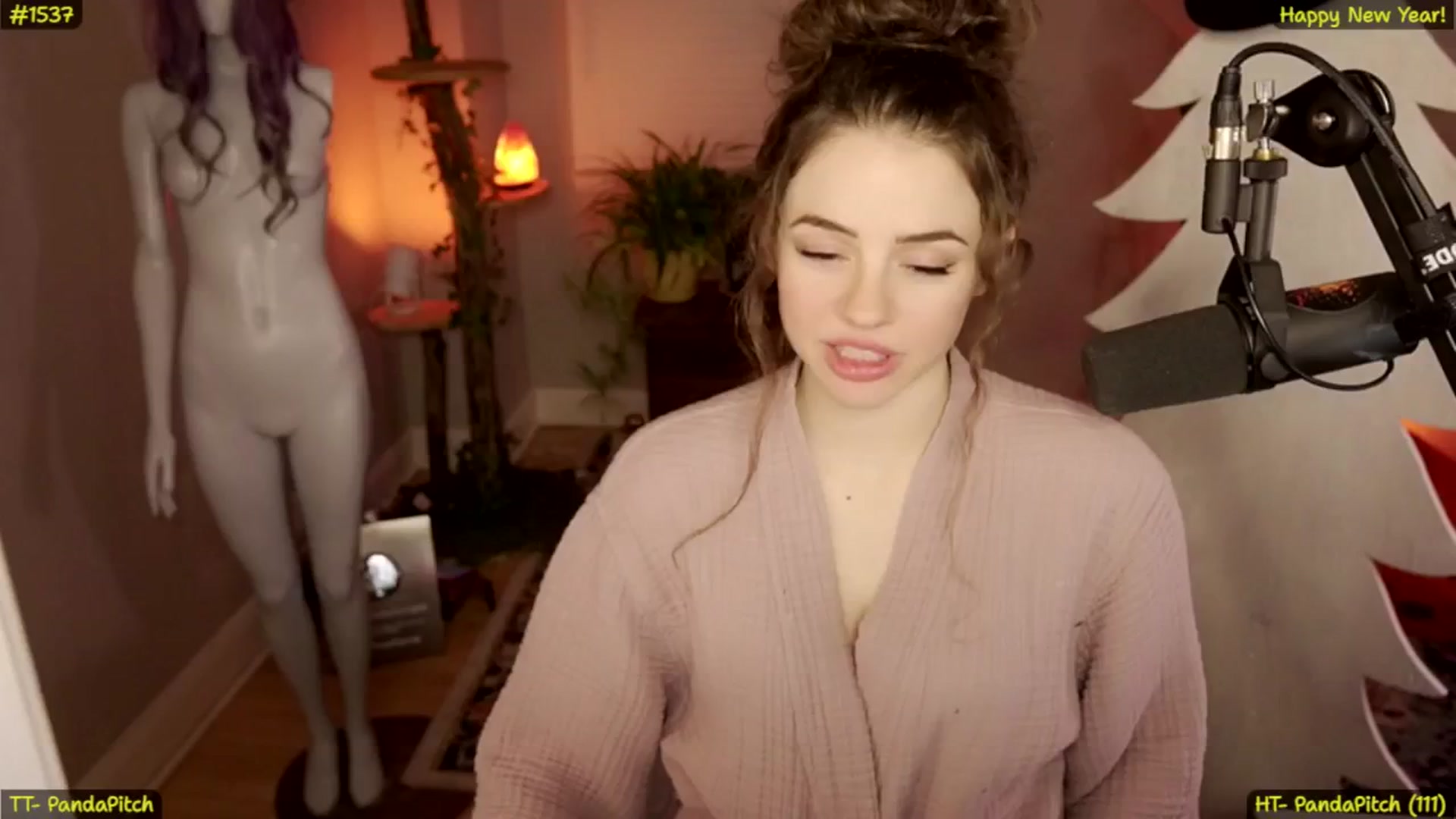 Gallery image thumbnail from NoRefunds's myfreecams stream on, 01/19/2025, 04:04 image 11 of 20