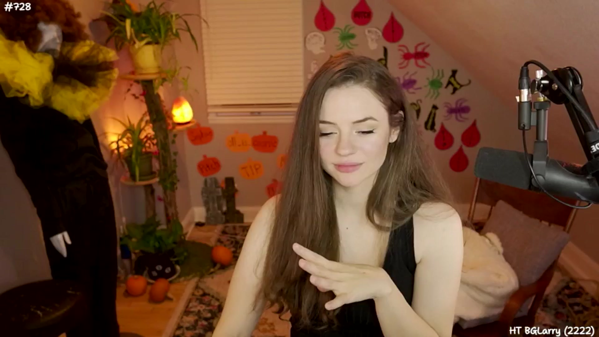 Gallery image thumbnail from NoSophNovembr's myfreecams stream on, 11/17/2024, 10:11 image 16 of 20
