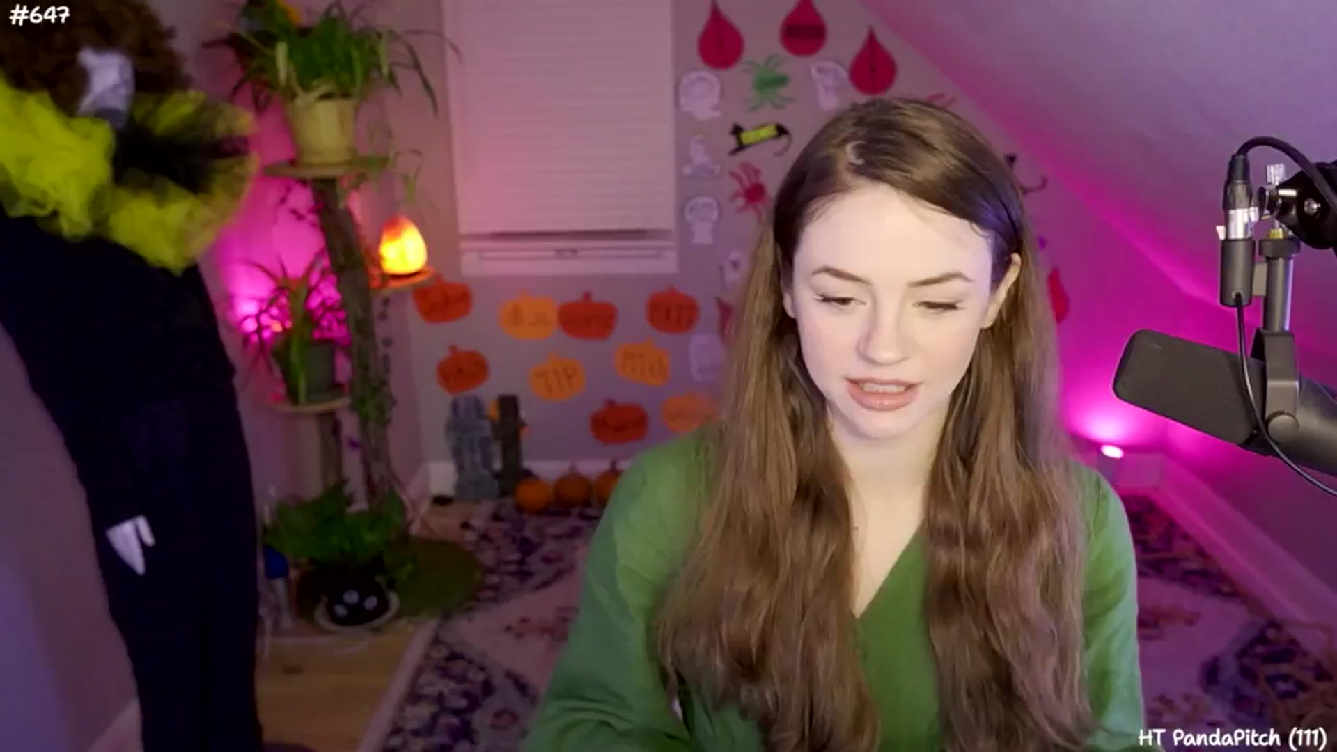 Gallery image thumbnail from NoSophNovembr's myfreecams stream on, 11/19/2024, 05:07 image 12 of 20