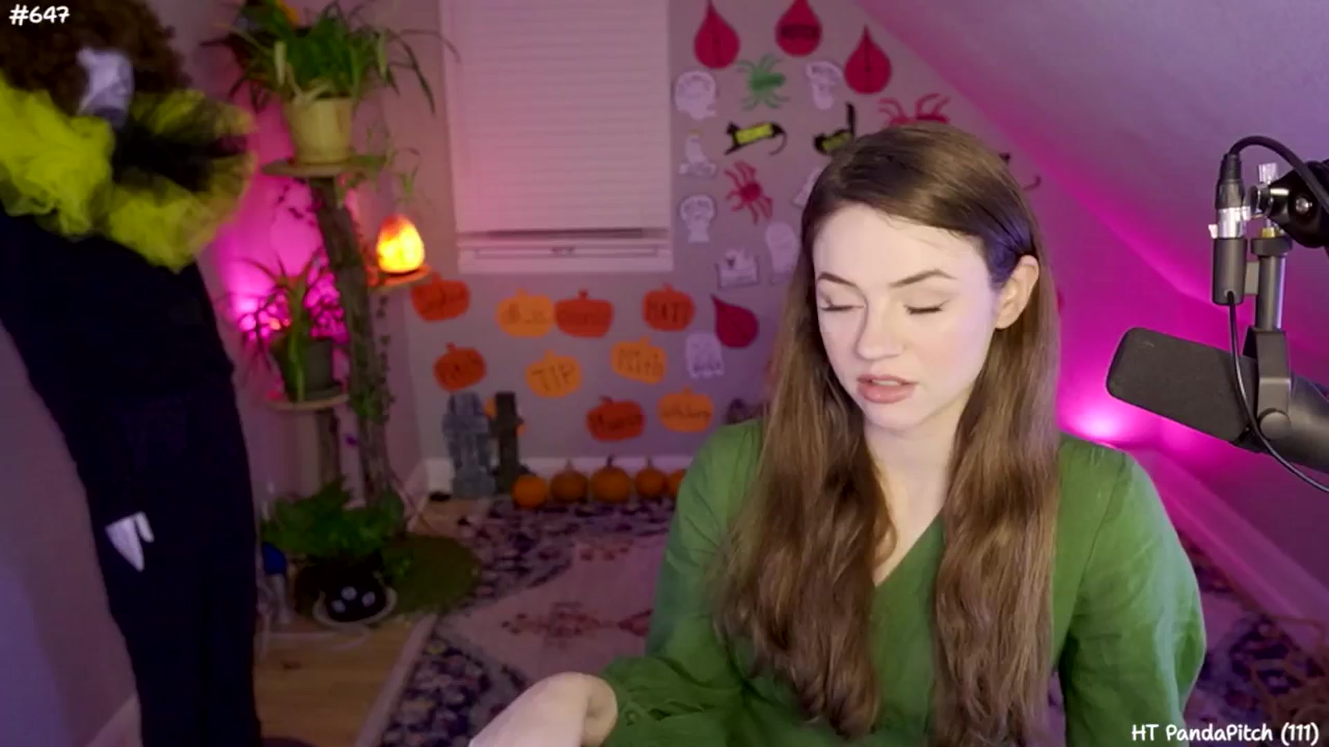 Gallery image thumbnail from NoSophNovembr's myfreecams stream on, 11/19/2024, 05:07 image 9 of 20