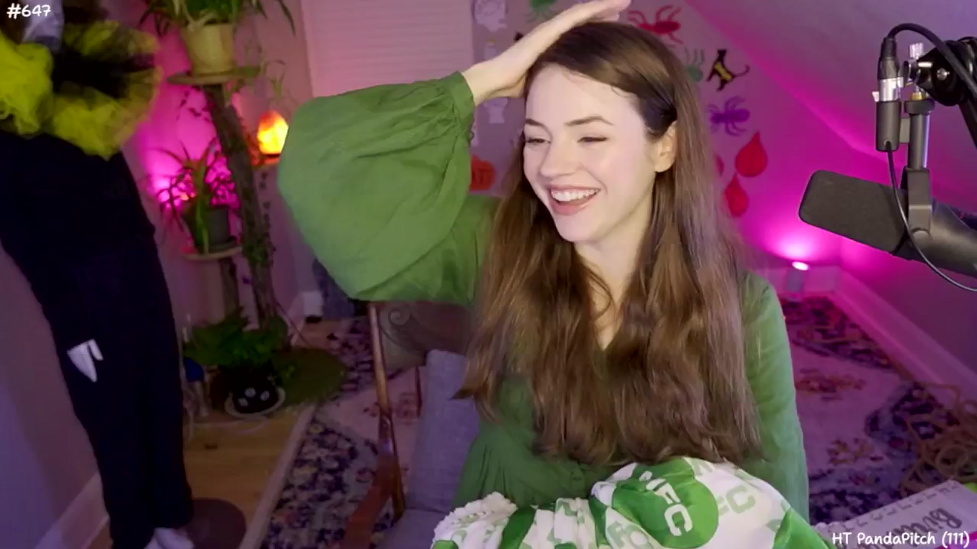 Gallery image thumbnail from NoSophNovembr's myfreecams stream on, 11/19/2024, 05:07 image 18 of 20