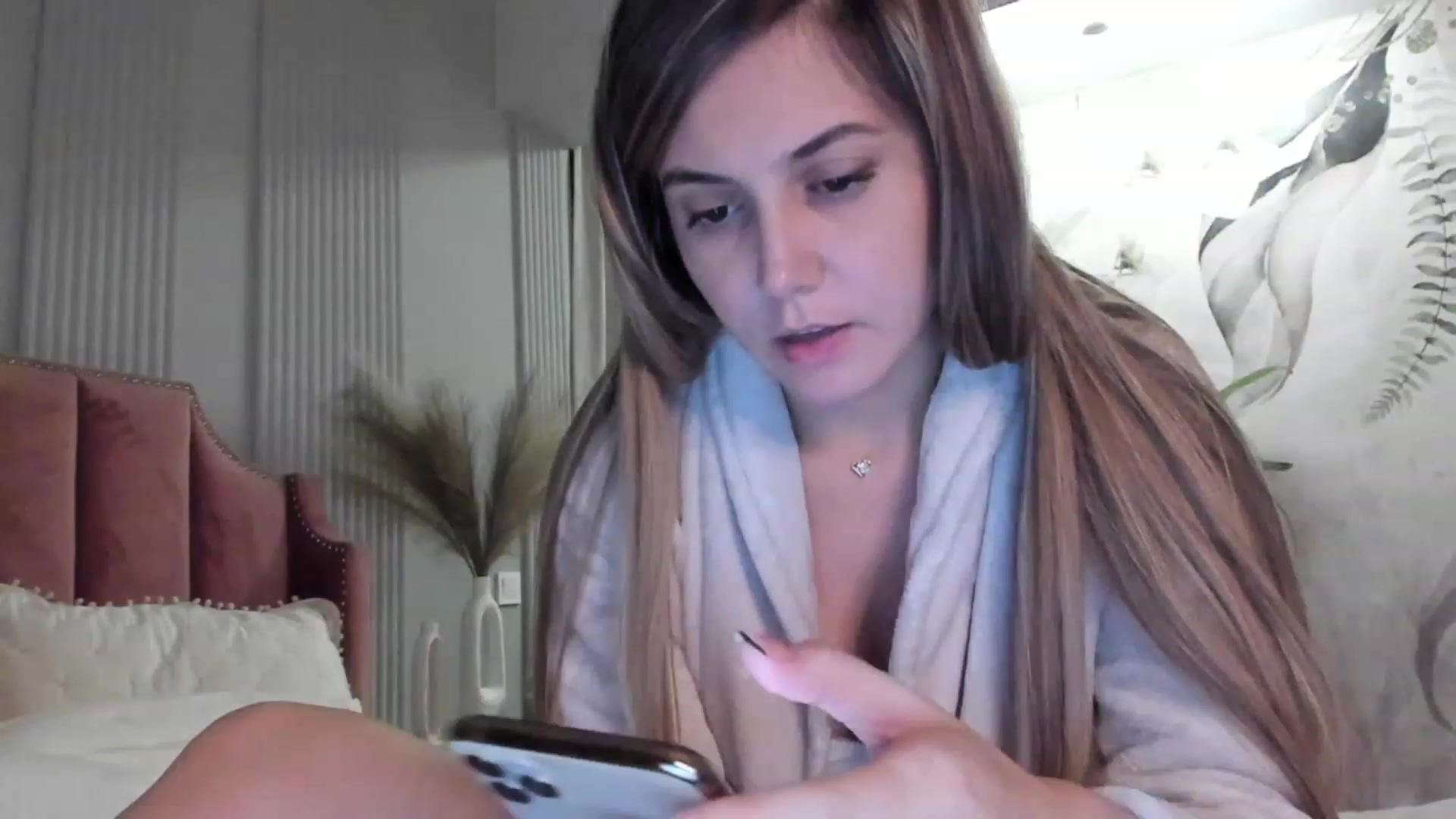 Gallery image thumbnail from No_Pvts_BB's myfreecams stream on, 11/18/2022, 23:27 image 19 of 20